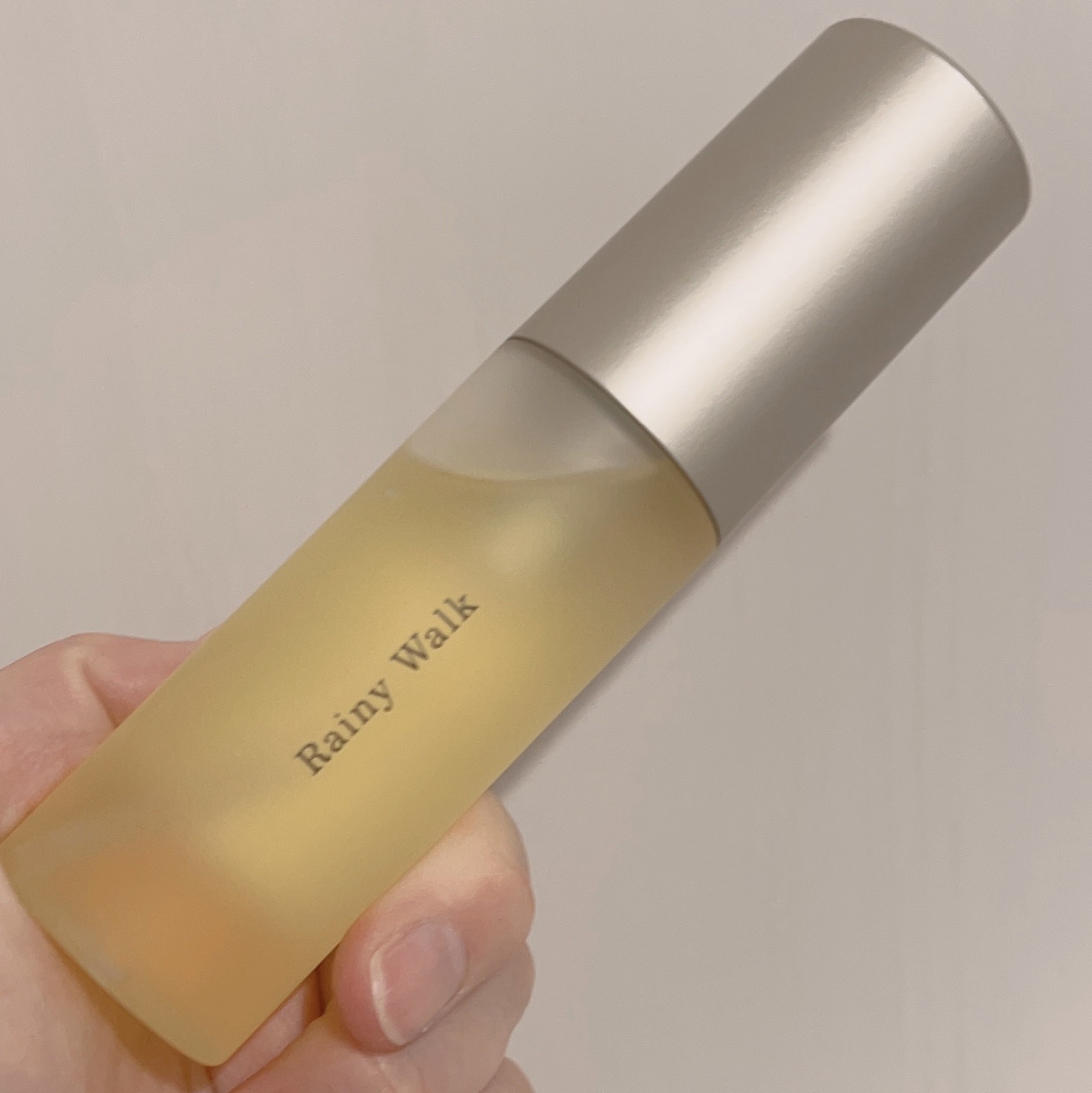 ウカヘアオイルレイニーウォーク/uka/ヘアオイルを使ったクチコミ（2枚目）