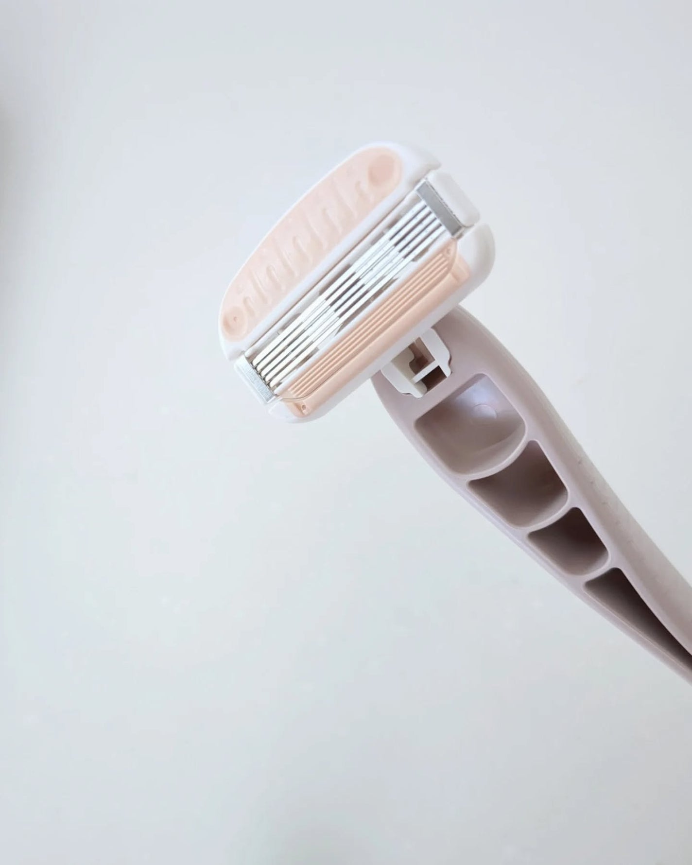 miness ボディ用カミソリ 替刃2個付/貝印/シェーバーを使ったクチコミ(5枚目)