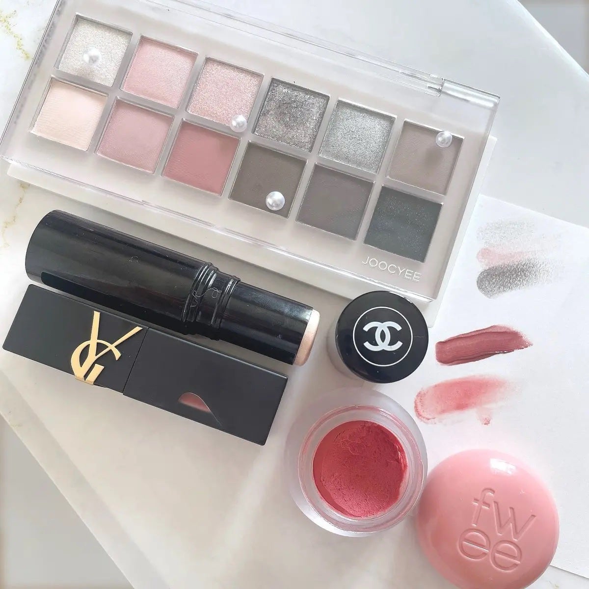 ボーム エサンシエル/CHANEL/スティックハイライトを使ったクチコミ(2枚目)