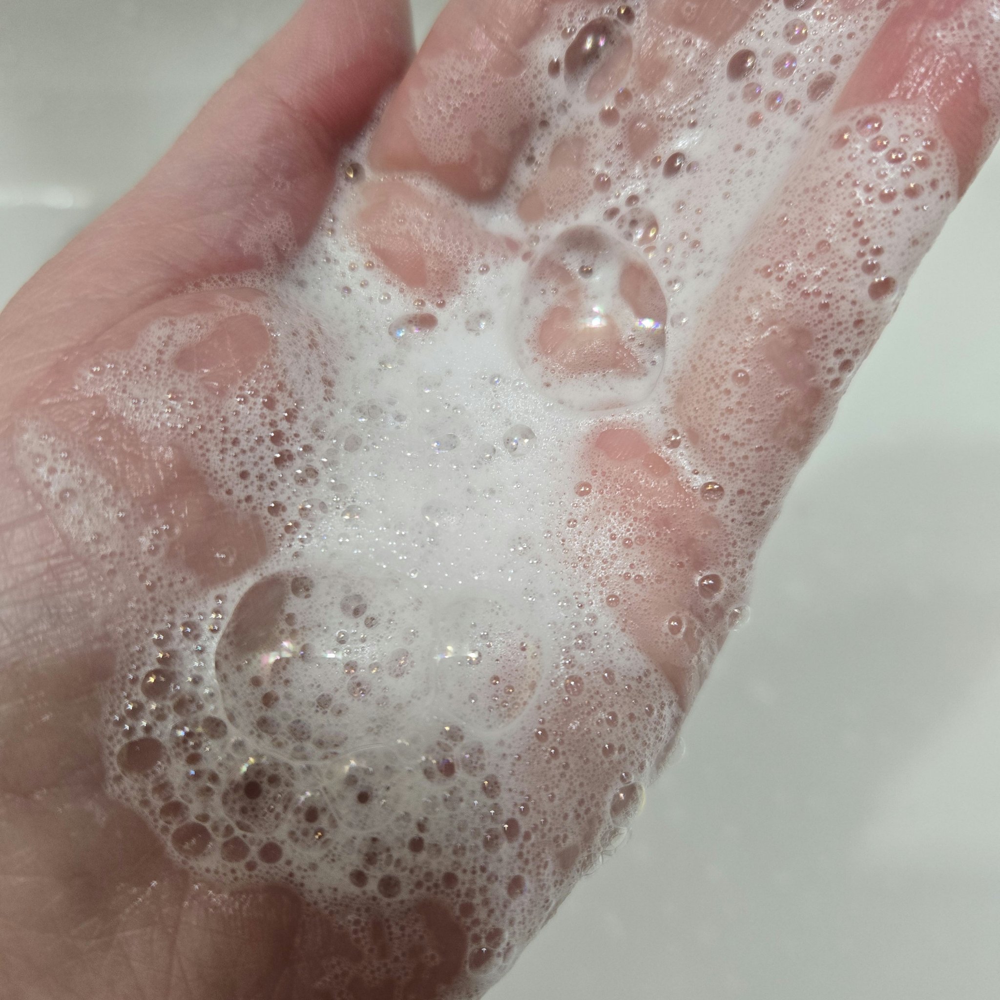 イランイラン バス＆シャワージェル/モルトンブラウン/ボディソープを使ったクチコミ（3枚目）