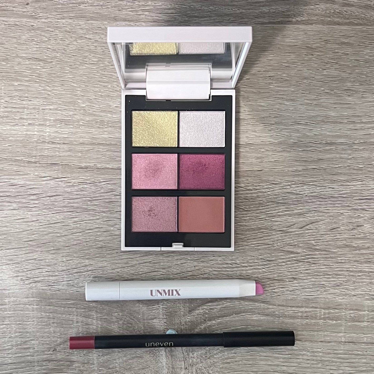 カラーリングソフトアイライナー/uneven/ペンシルアイライナーを使ったクチコミ(1枚目)