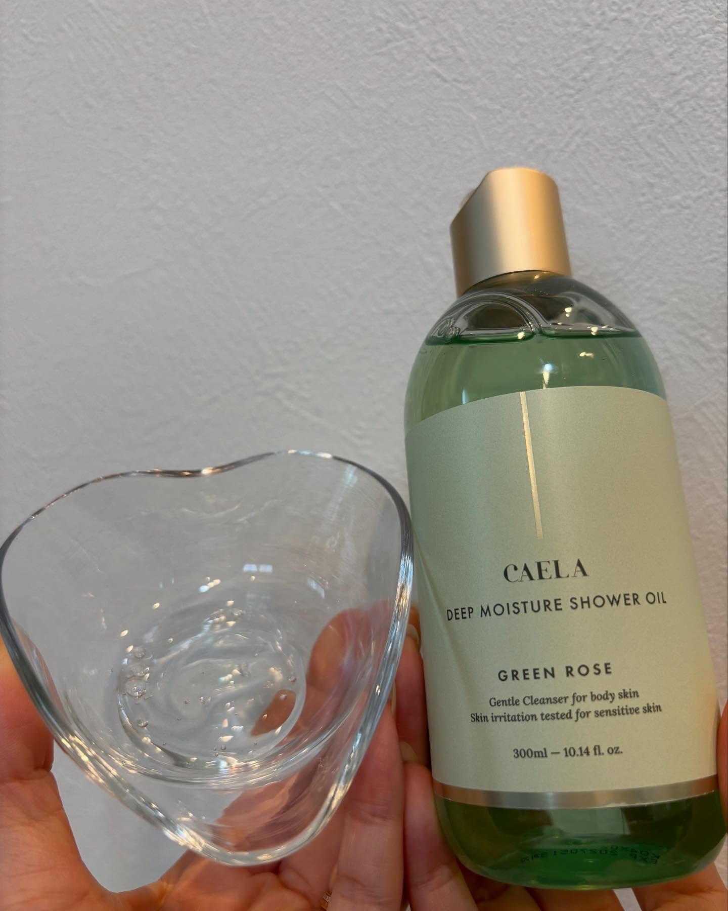 ディープ モイスチャー シャワー オイル グリーン ローズ/CAELA/ボディソープを使ったクチコミ（3枚目）