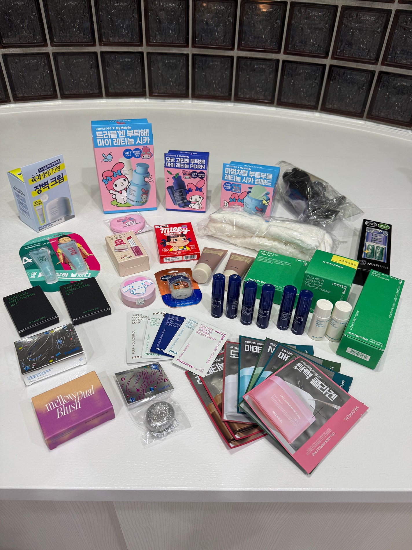 ♡♡♡USAGI♡♡♡ on LIPS 「韓国購入品♡ソンスのオリヤンでイカゲームのコスメ見つけたり、f..」(1枚目)