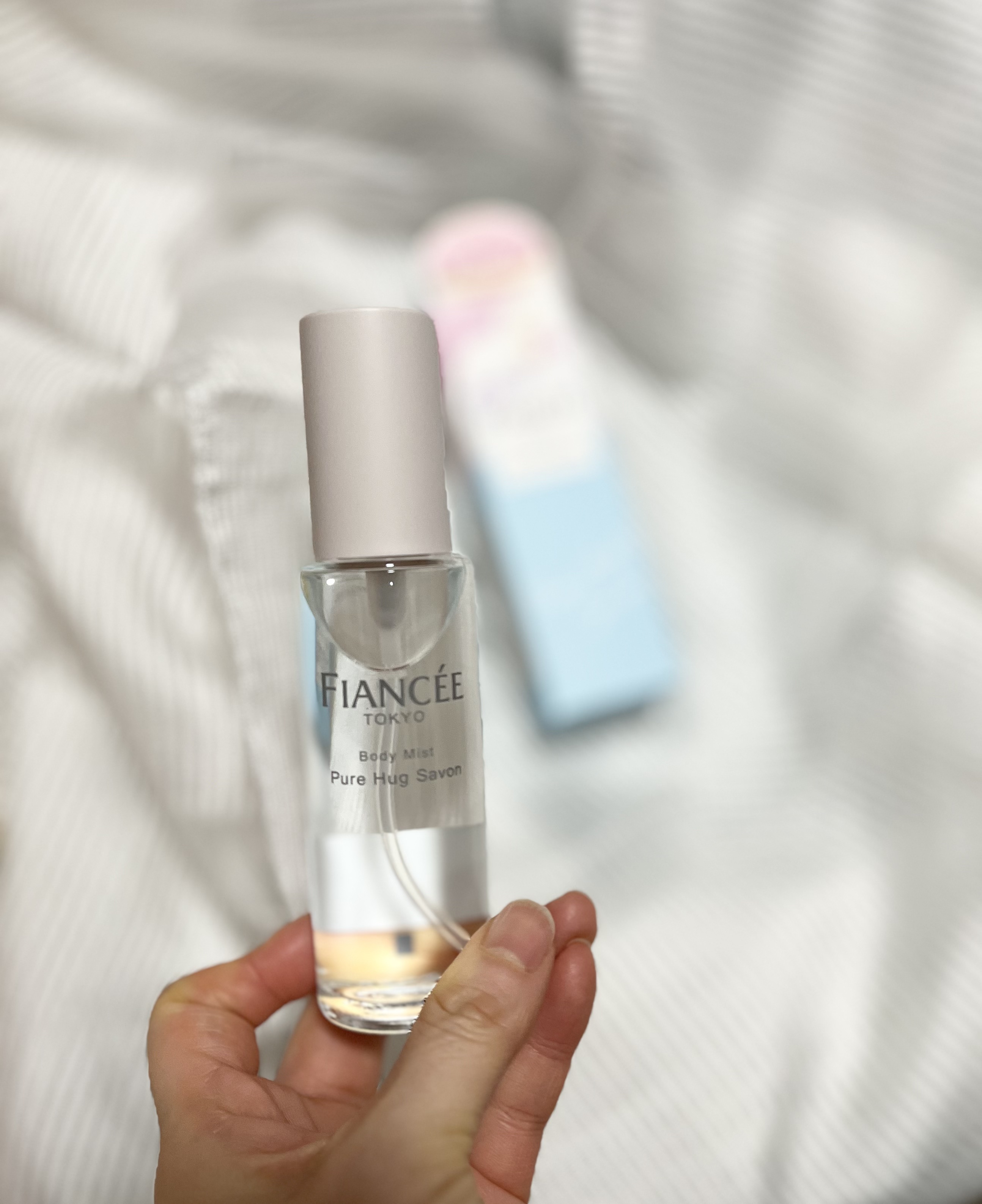 ボディミスト ピュアハグサボン/フィアンセ/香水を使ったクチコミ（2枚目）