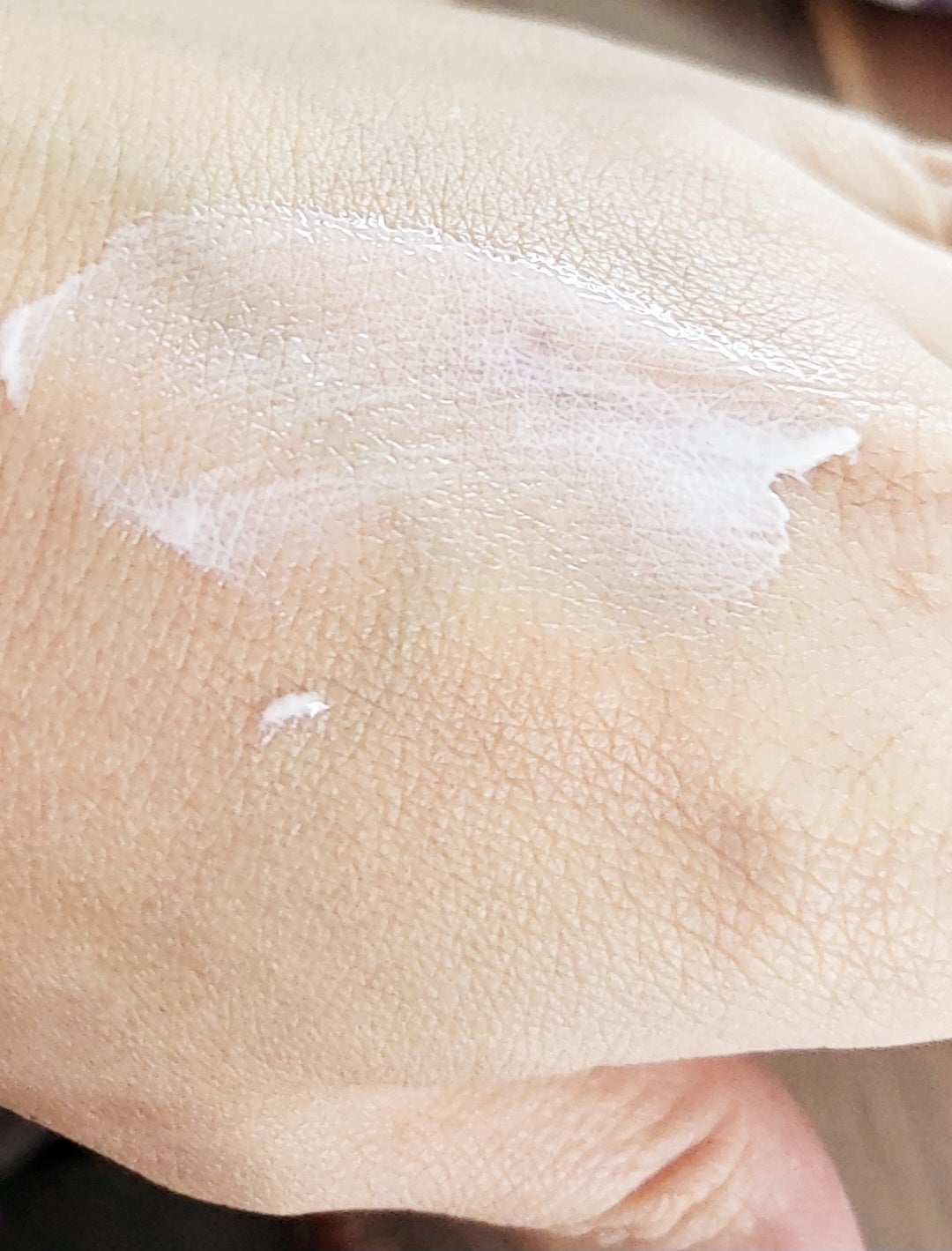 ヒアルーシカ ウォーターフィット サンセラム/SKIN1004/日焼け止めローションを使ったクチコミ(3枚目)