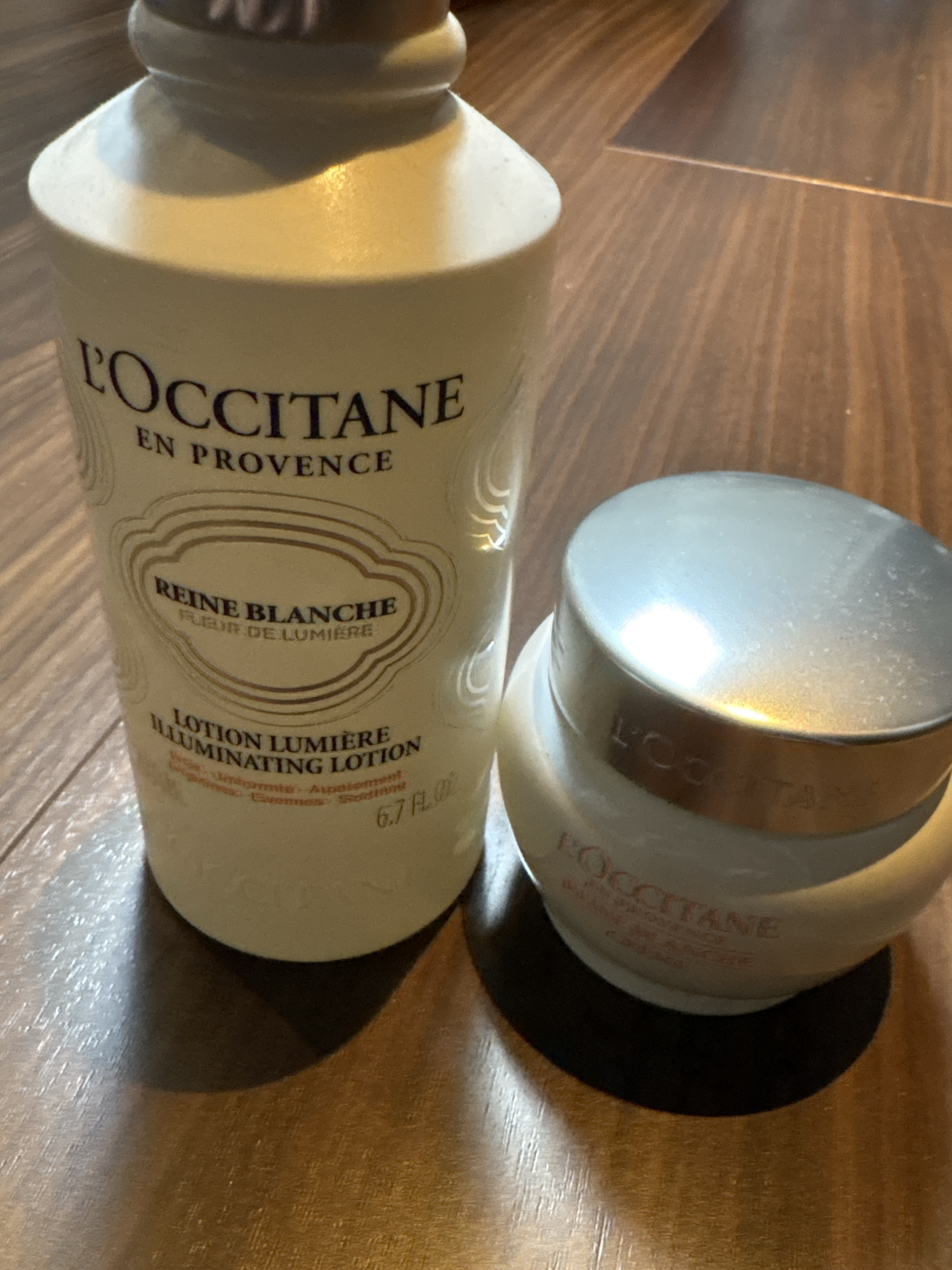 レーヌブランシュ イルミネイティングクレンジングフォーム/L'OCCITANE/泡洗顔を使ったクチコミ（1枚目）