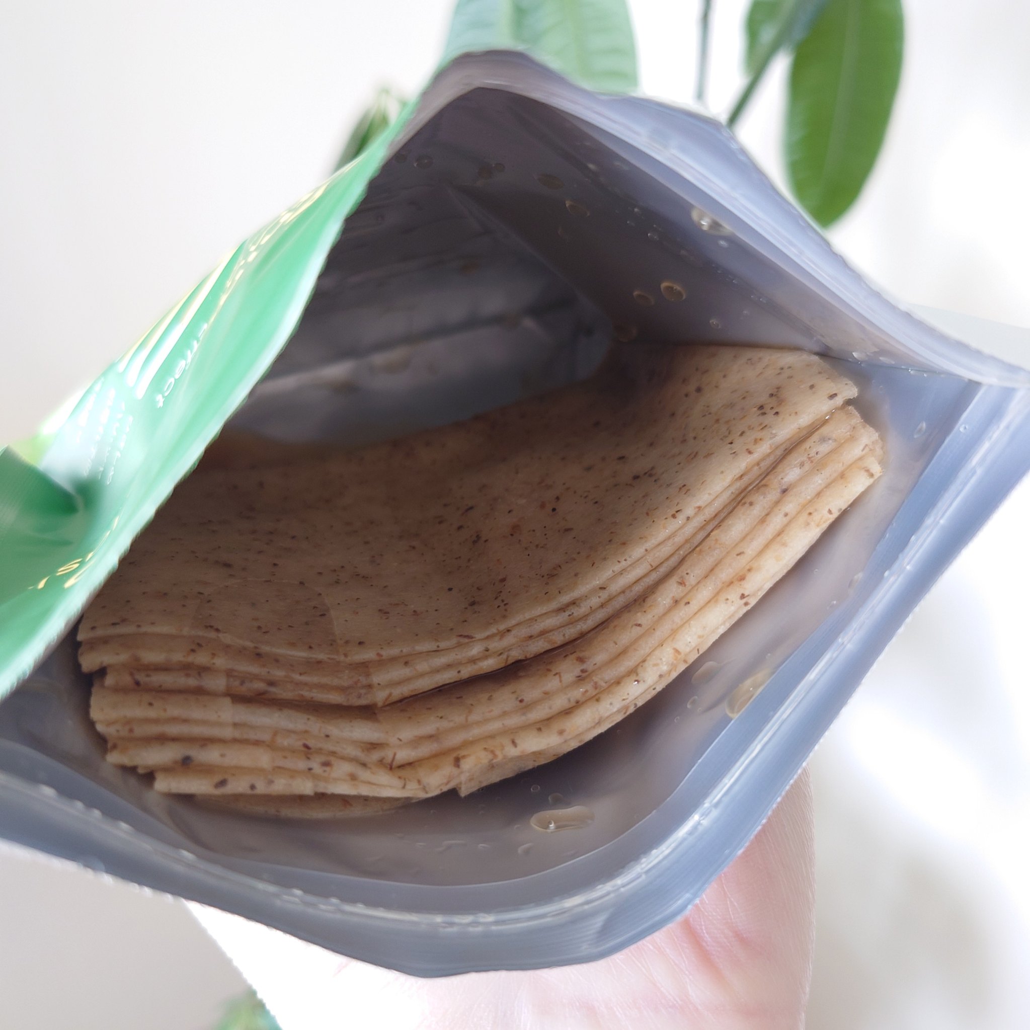 ツボクサスージングハイドロヨモギマスク/LIALUSTER/シートマスク・パックを使ったクチコミ（2枚目）