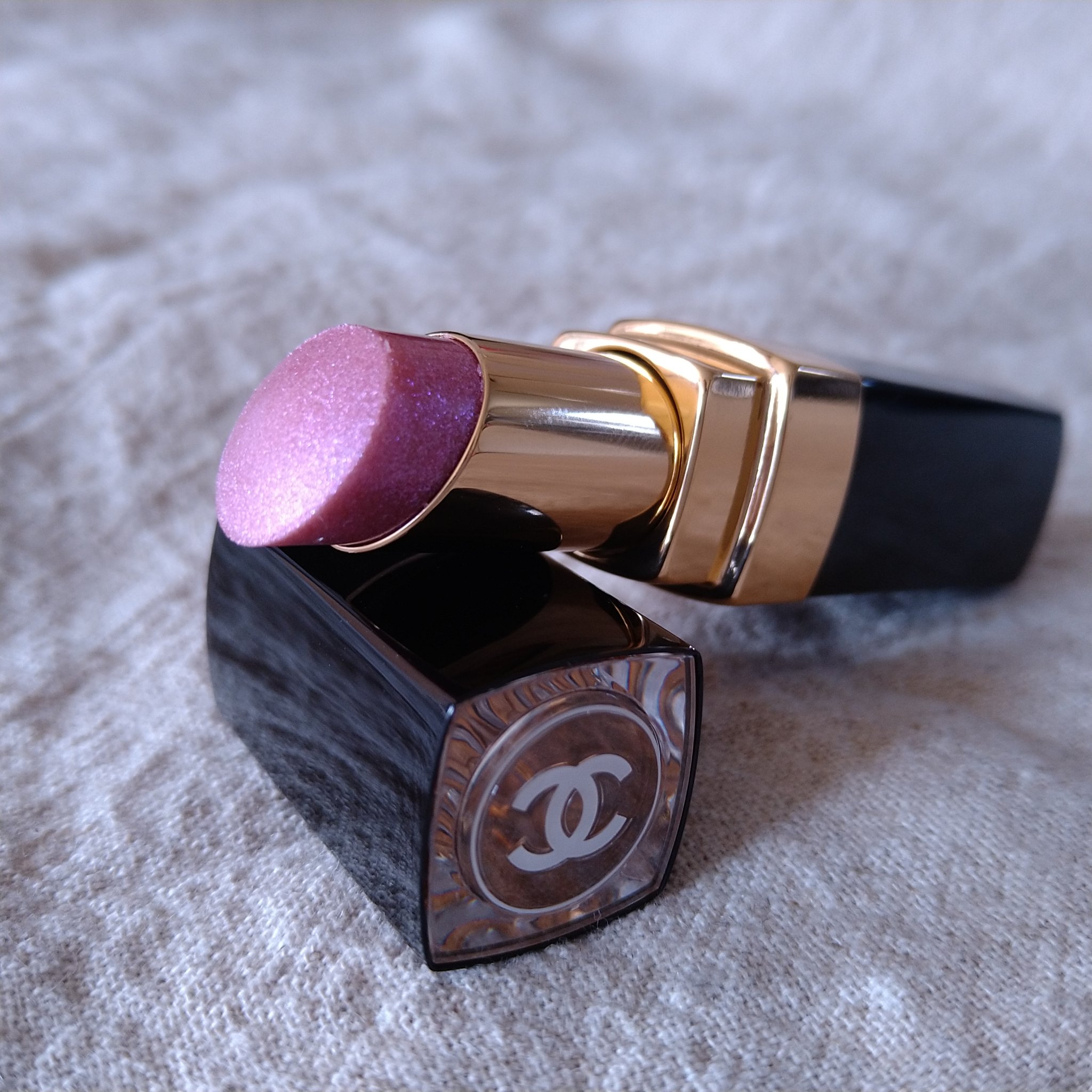 シャネル♡CHANEL ROUGE COCO FLASH 272 ROSE♡ ROUGE COCO FLASH Colour, shine, intensity in a flash 272