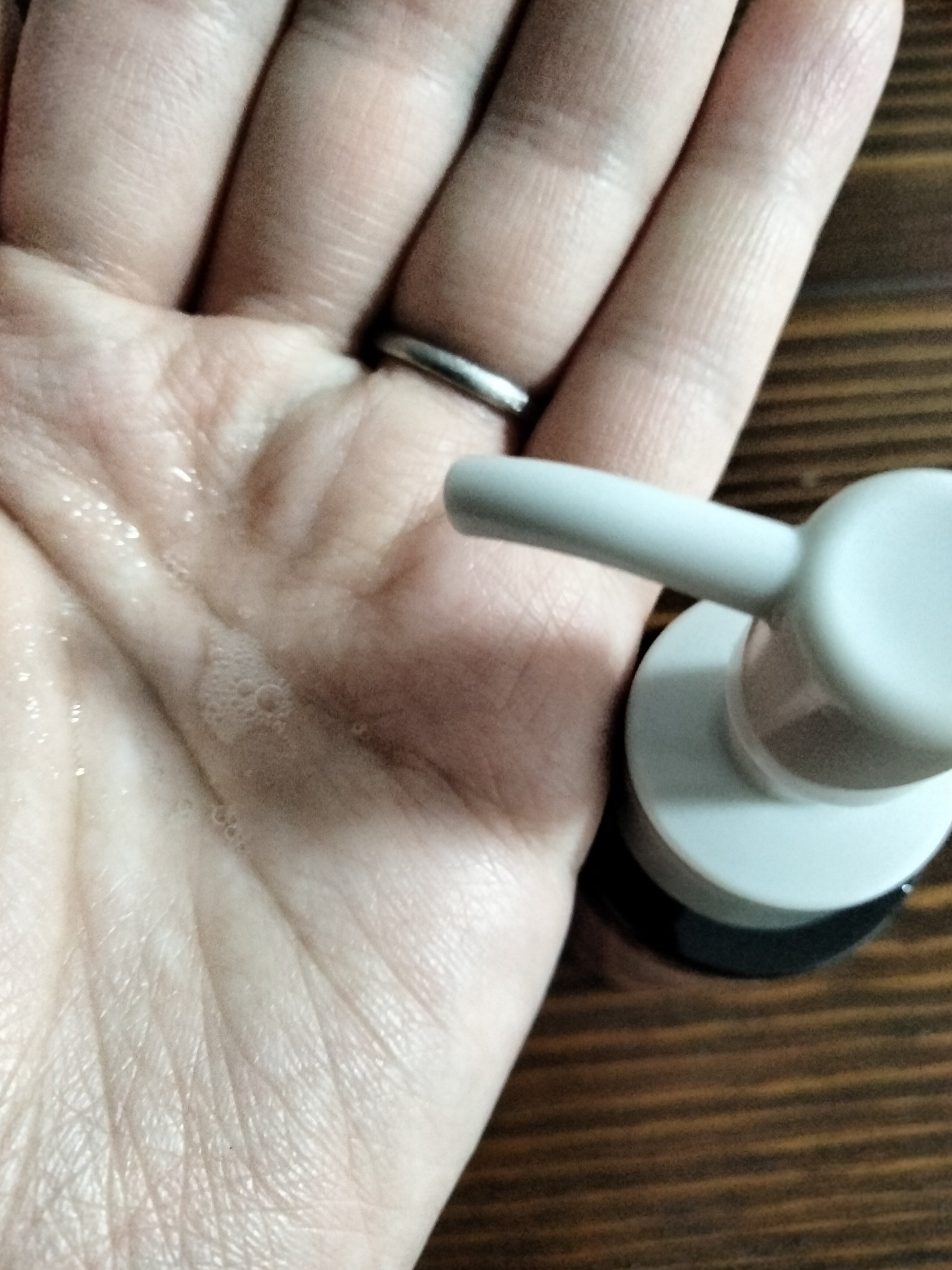 スムースコートオイル/fuettarich (フエッタリッチ)/ヘアオイルを使ったクチコミ（2枚目）