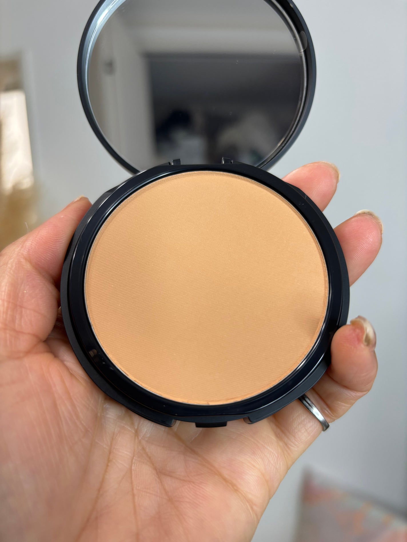 ベアプロ 24HR パウダー ファンデーション/bareMinerals/パウダーファンデーションを使ったクチコミ(4枚目)