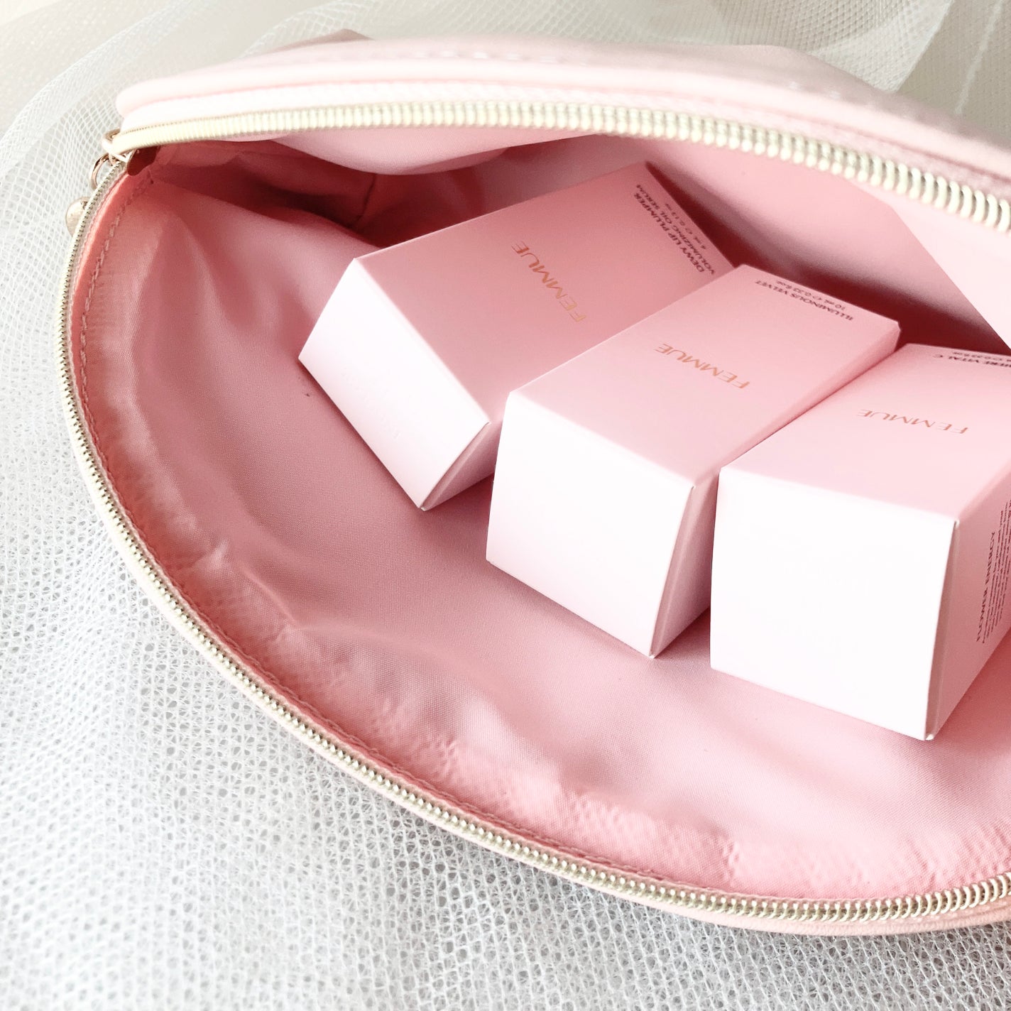 【WEB限定】7th アニバーサリーキット/FEMMUE/スキンケアキットを使ったクチコミ(5枚目)