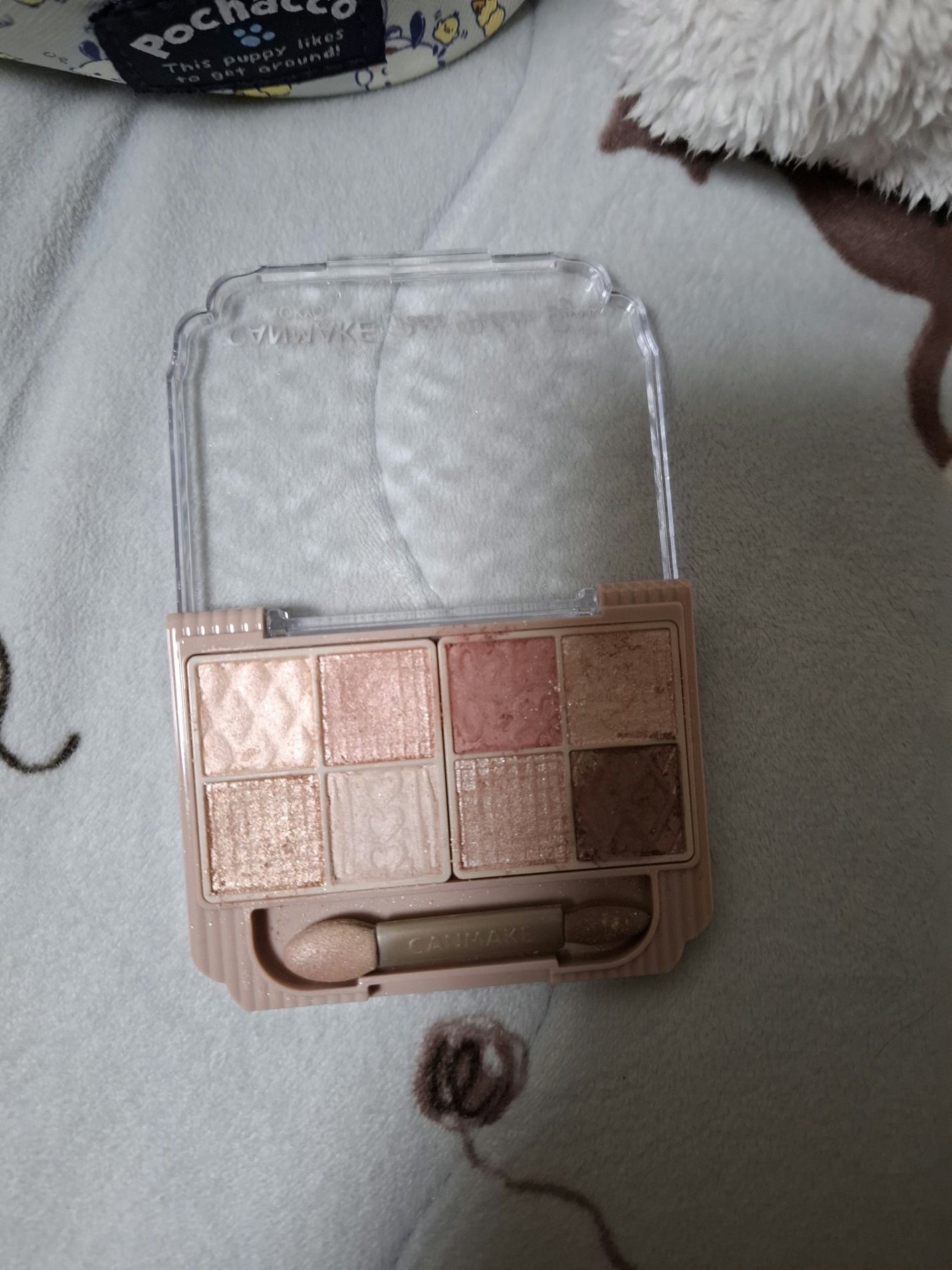 さゆ on LIPS 「CANMAKEプティパレットアイズ01付属のチップでぬるのも良..」(1枚目)