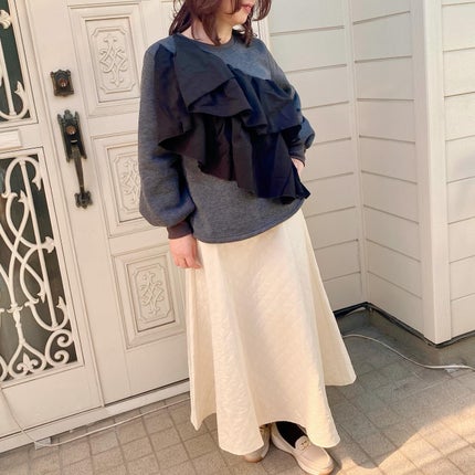 カラリスト☆*°モカママ on LIPS 「.【Freneショルダーフリルプルオーバー/グレー】通販ファッ..」(7枚目)