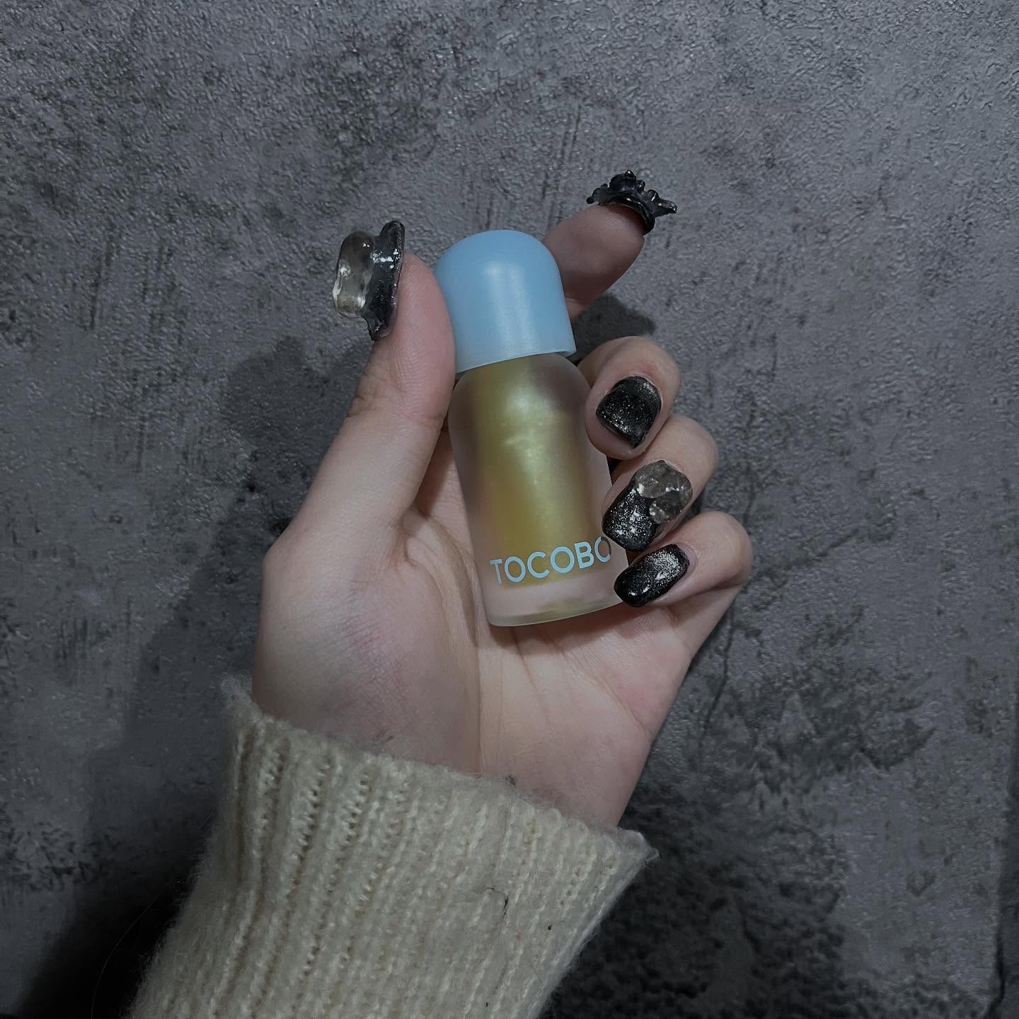 ジューシーベリープランピングリップオイル/TOCOBO/リップグロスを使ったクチコミ（3枚目）