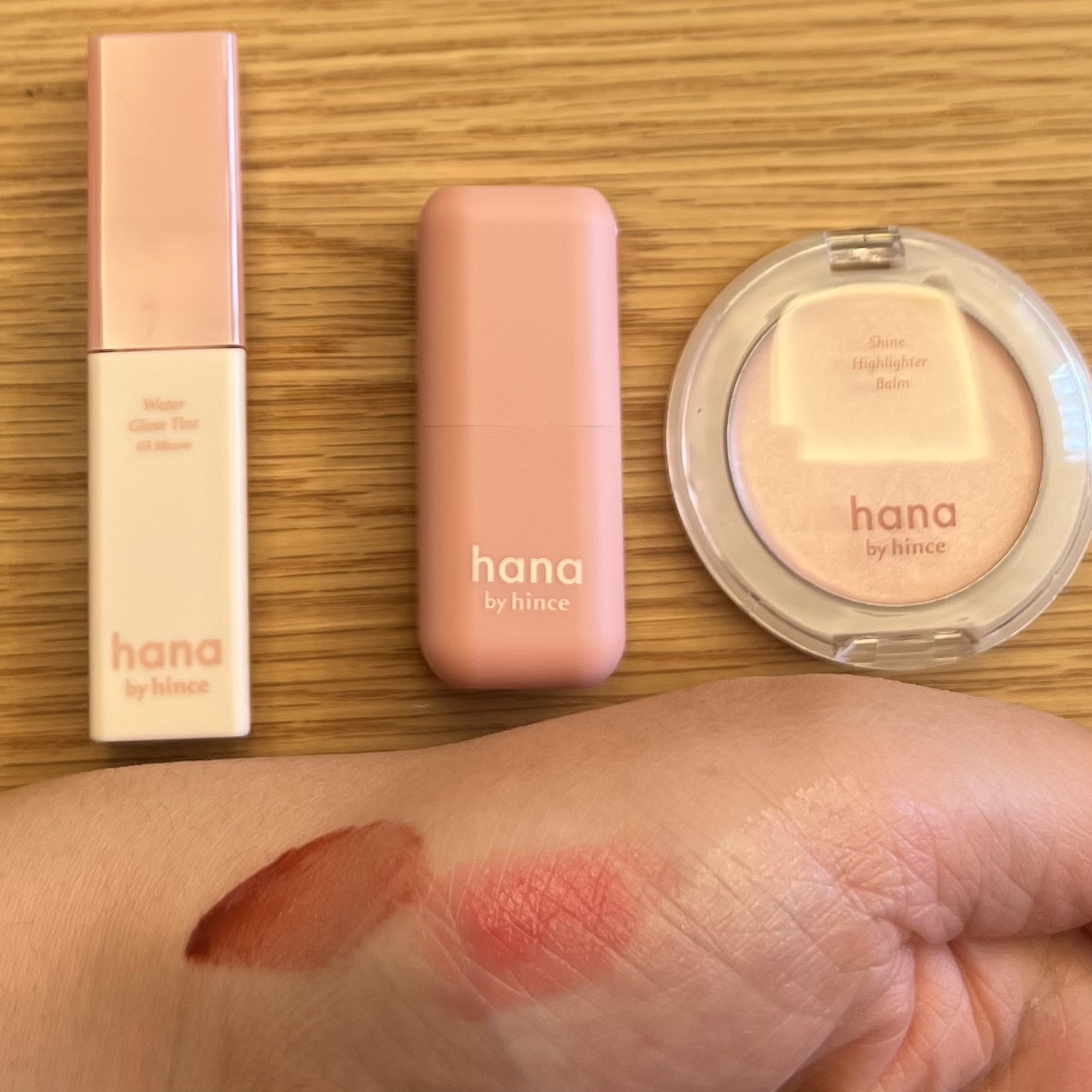 シャインハイライターバーム/hana by hince/クリームハイライトを使ったクチコミ（2枚目）