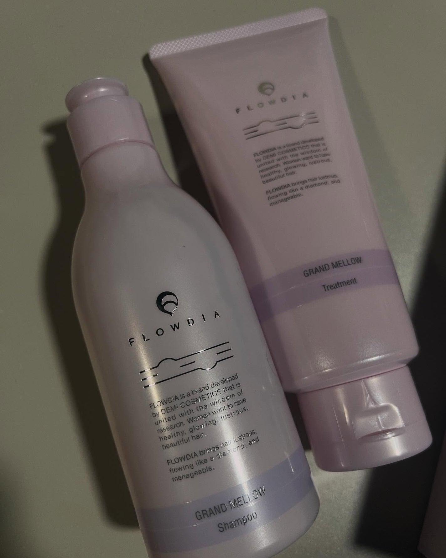 フローディア シャンプー グランメロウ/FLOWDIA/サロンシャンプーを使ったクチコミ(3枚目)