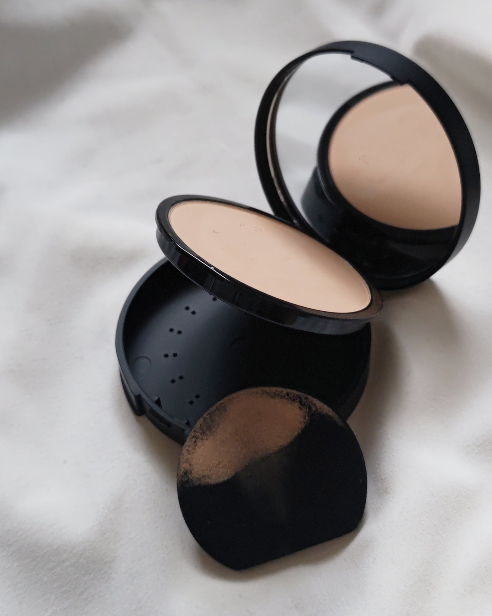 ベアプロ 24HR パウダー ファンデーション/bareMinerals/パウダーファンデーションを使ったクチコミ（2枚目）