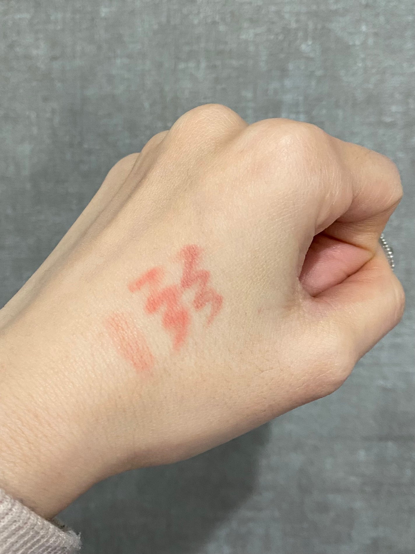 1moreペンシルR/b idol/スティックハイライトを使ったクチコミ(5枚目)