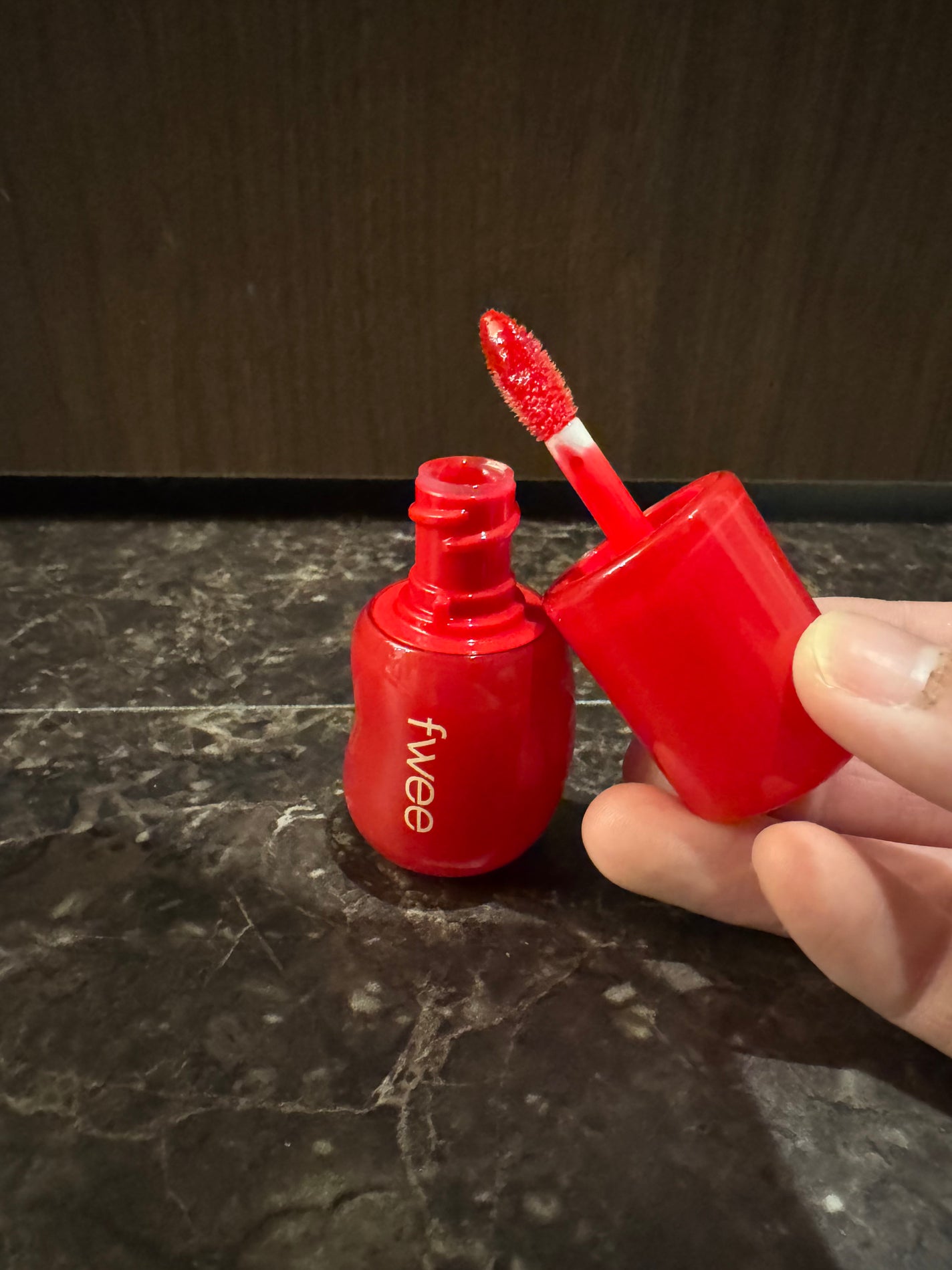 フィー 3Dボリューミンググロス/fwee/リップグロスを使ったクチコミ(1枚目)