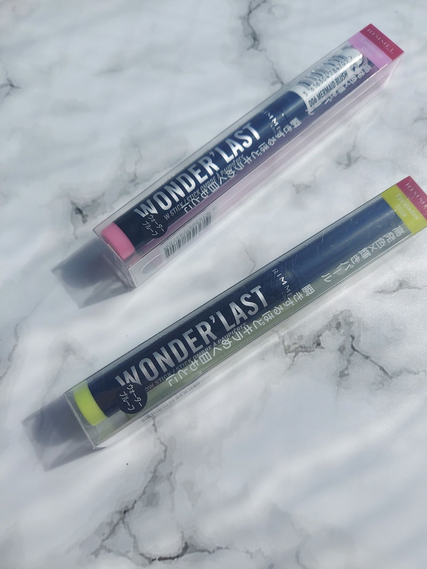 ワンダー ラスト アイシャドウ スティック/リンメル ロンドン/スティックアイシャドウを使ったクチコミ(2枚目)