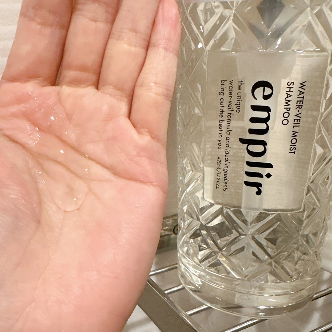 ウォーターベール　モイストヘアオイル/emplir/ヘアオイルを使ったクチコミ（2枚目）