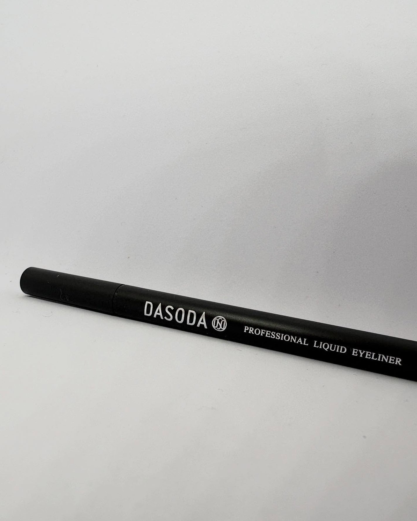 ダソダ プロフェッショナル リキッドアイライナー/DASODA/リキッドアイライナーを使ったクチコミ(1枚目)