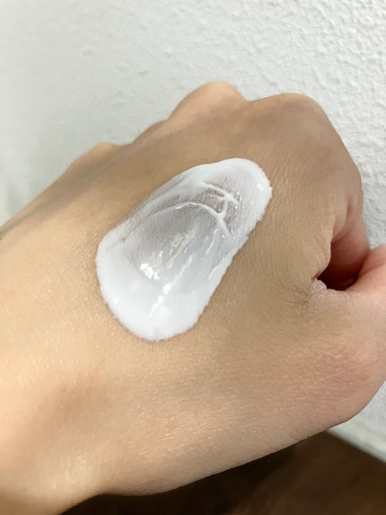 ヒアルーシカ ウォーターフィット サンセラム/SKIN1004/日焼け止めローションを使ったクチコミ(2枚目)