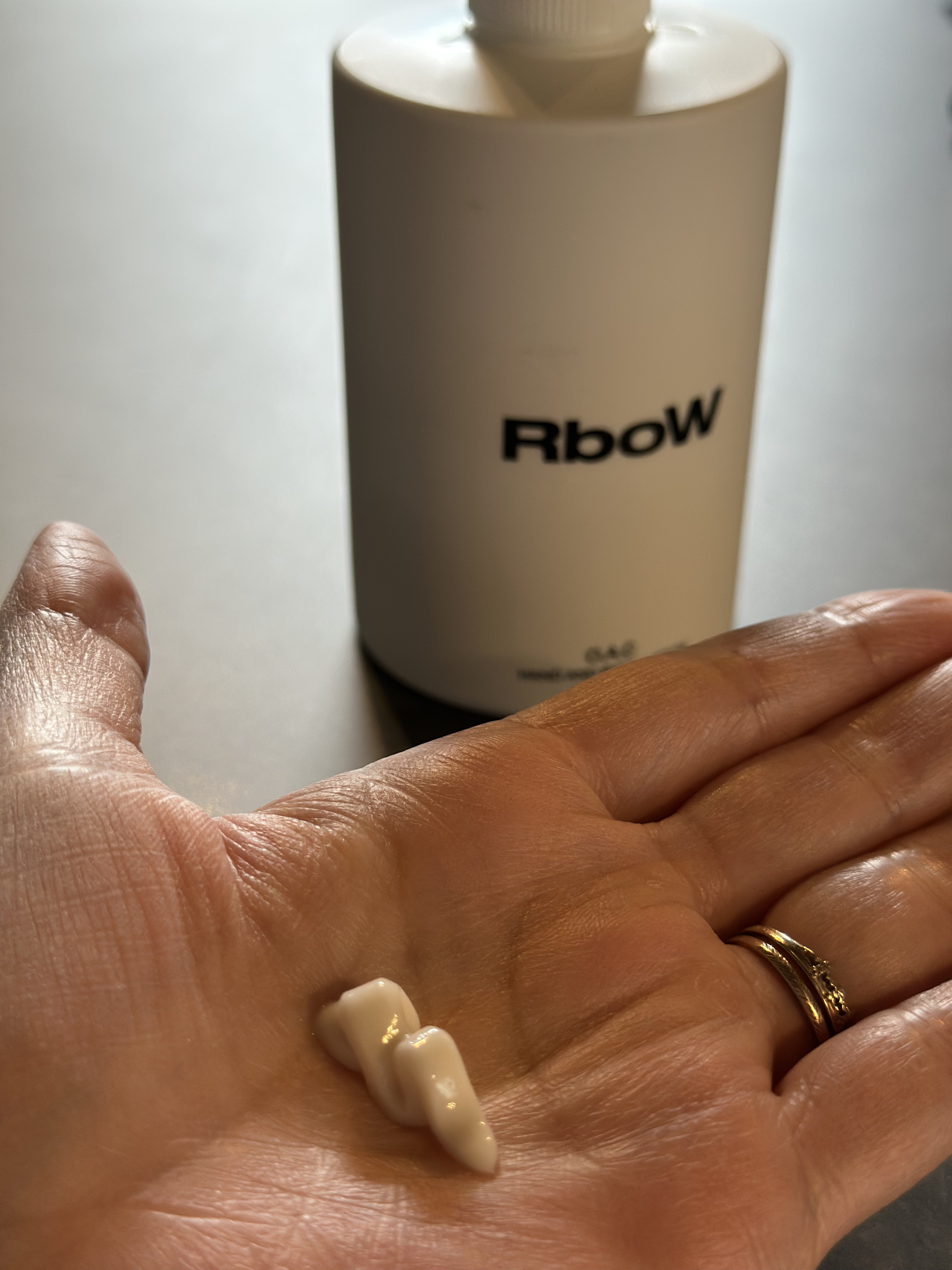 ハンドアンドボディローション - O.A.C/RboW/ボディローションを使ったクチコミ（2枚目）