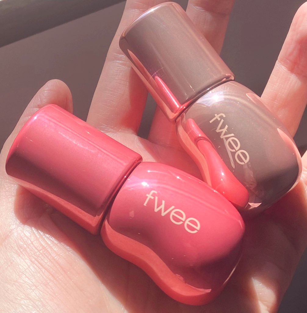 フィー 3Dボリューミンググロス/fwee/リップグロスを使ったクチコミ（1枚目）