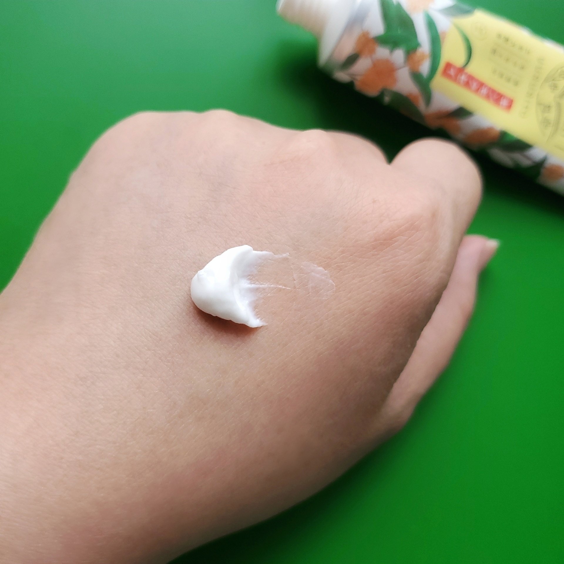 ゆるりと 金木犀　ハンドクリーム/ゆるりと/ハンドクリームを使ったクチコミ（2枚目）