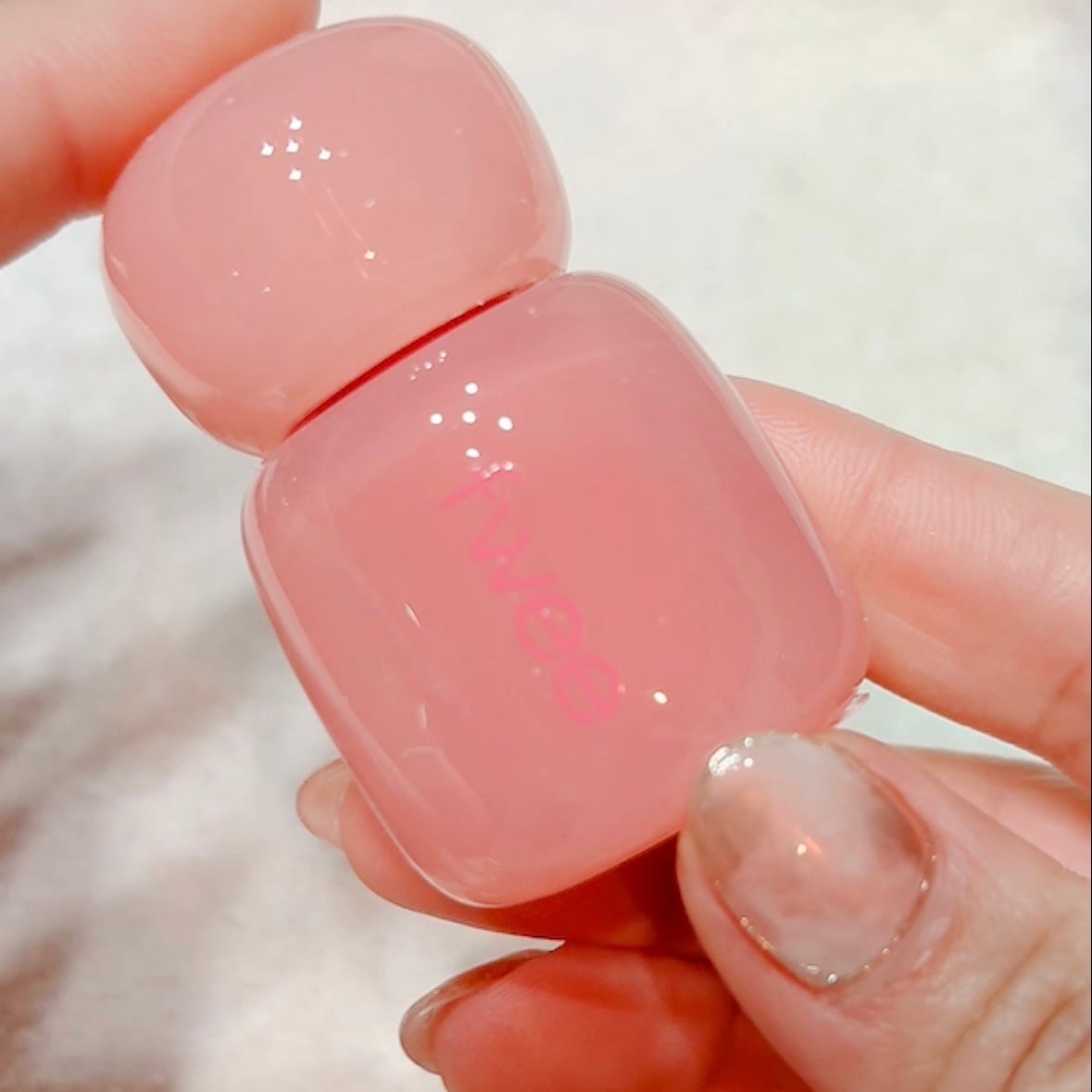 フィー ピンクオブセッションステイフィットティント/fwee/リップティントを使ったクチコミ(3枚目)