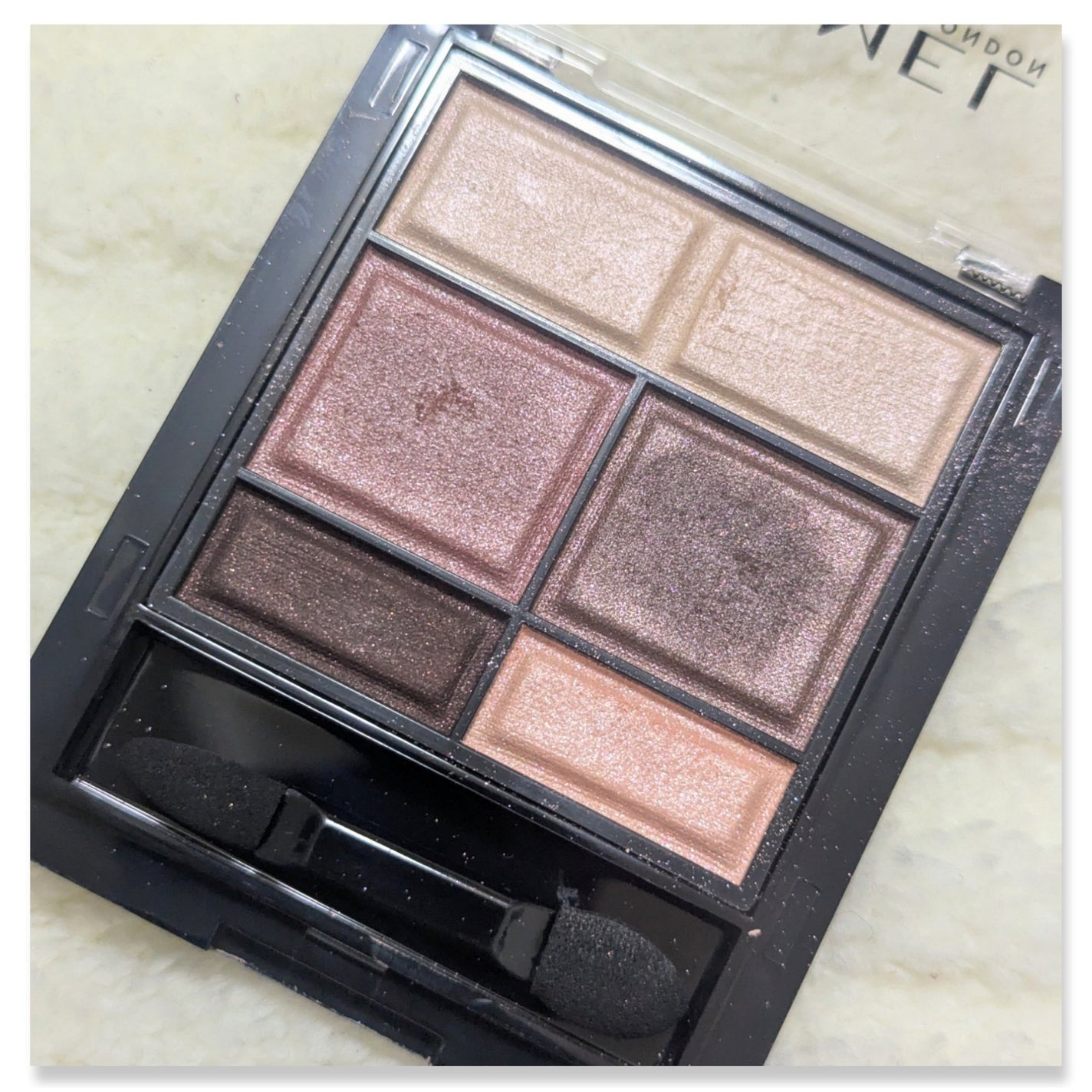 ワンダー スウィート アイシャドウ/リンメル ロンドン/アイシャドウパレットを使ったクチコミ(3枚目)