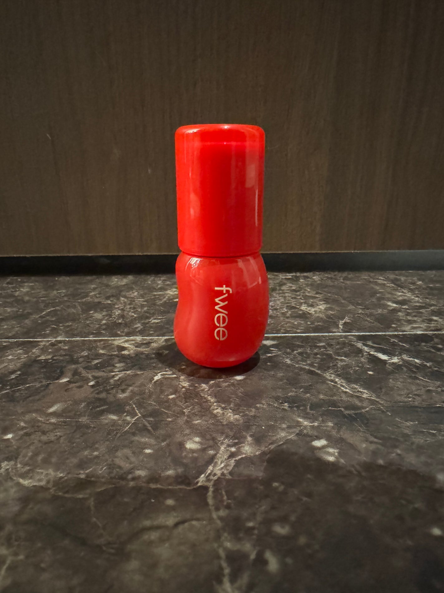 フィー 3Dボリューミンググロス/fwee/リップグロスを使ったクチコミ(2枚目)