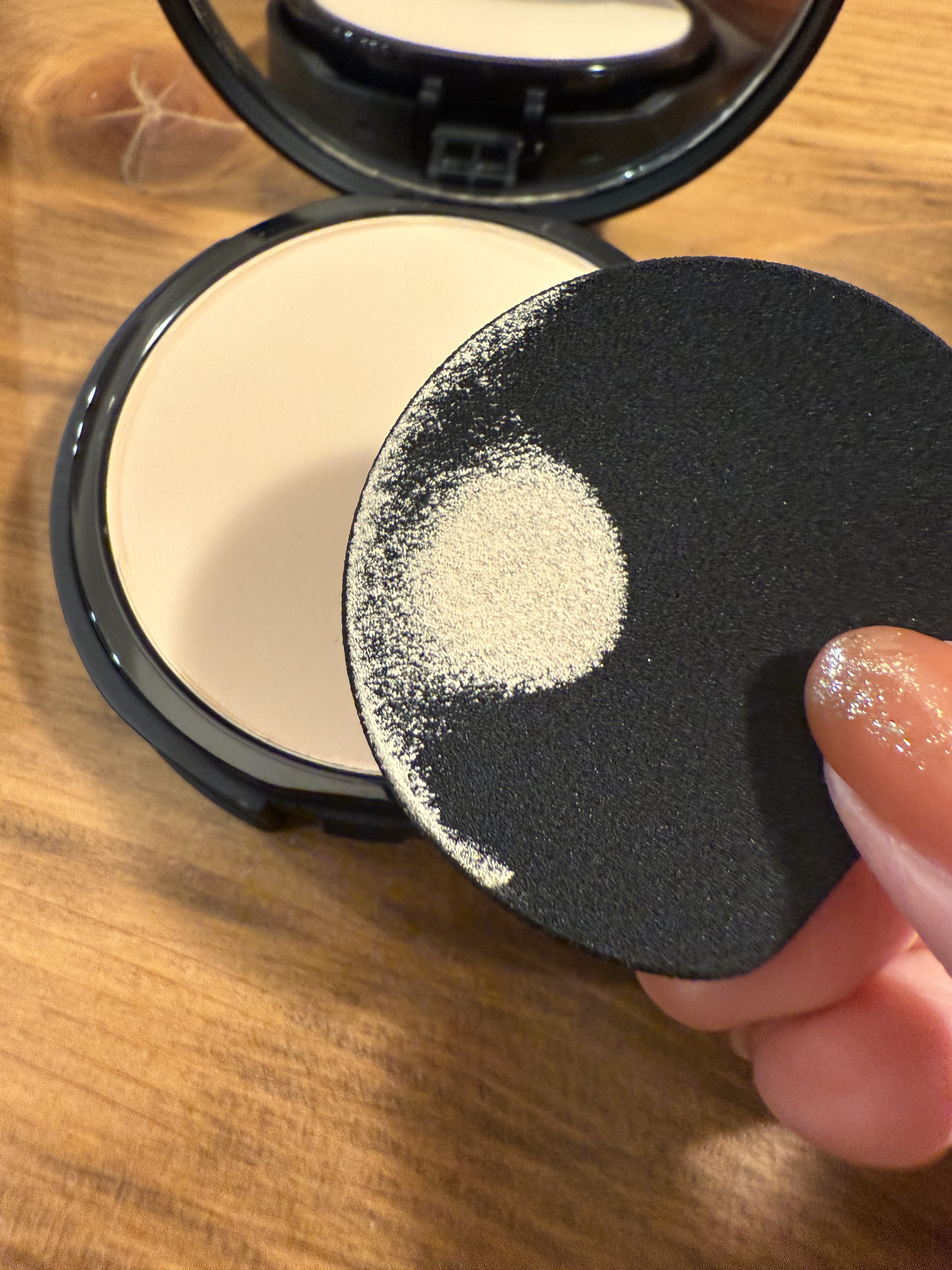 ベアプロ 24HR パウダー ファンデーション/bareMinerals/パウダーファンデーションを使ったクチコミ（3枚目）