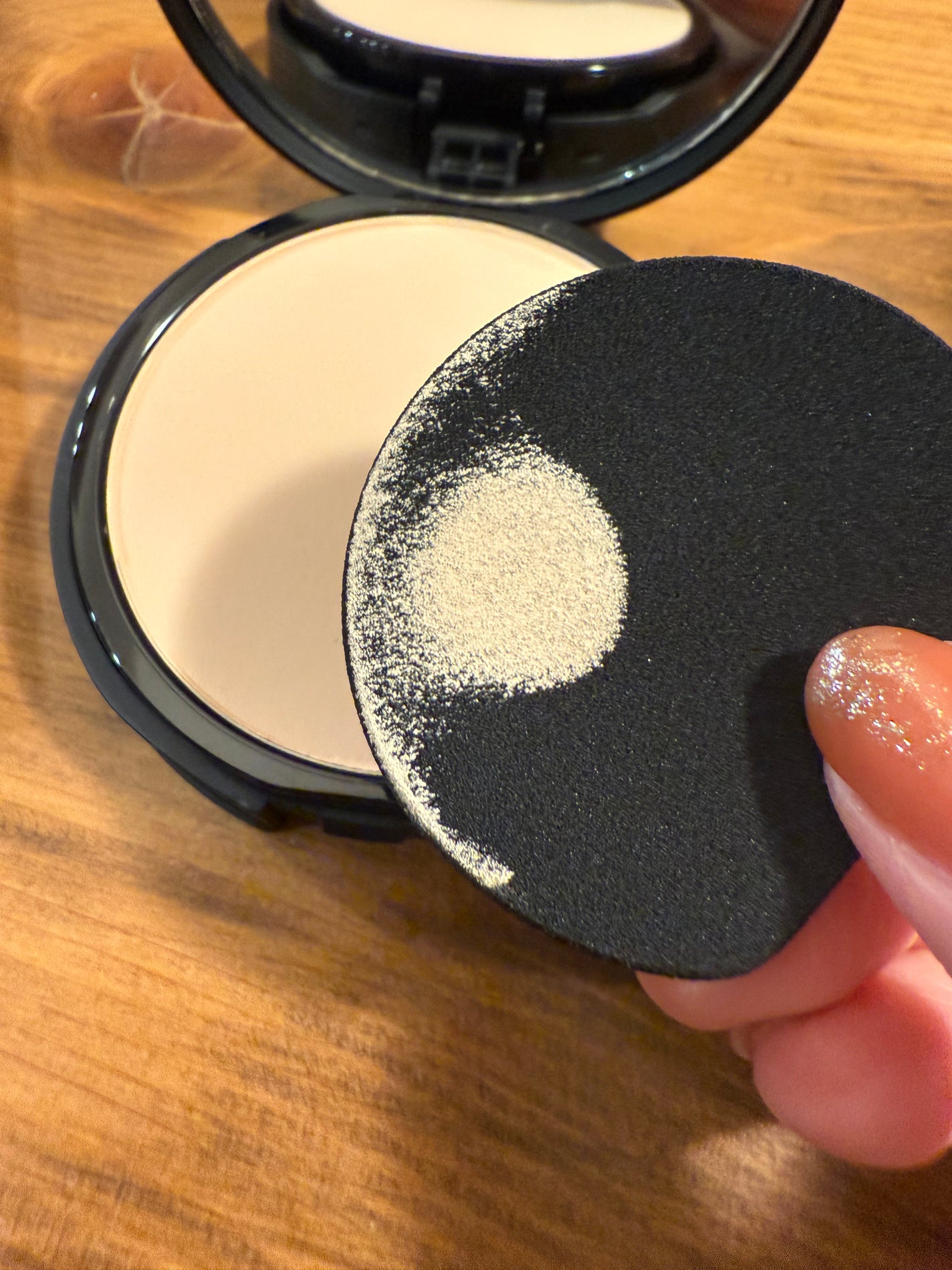 ベアプロ 24HR パウダー ファンデーション/bareMinerals/パウダーファンデーションを使ったクチコミ(3枚目)