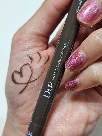 シルキーリキッドアイライナーWP/D-UP/リキッドアイライナーを使ったクチコミ(4枚目)