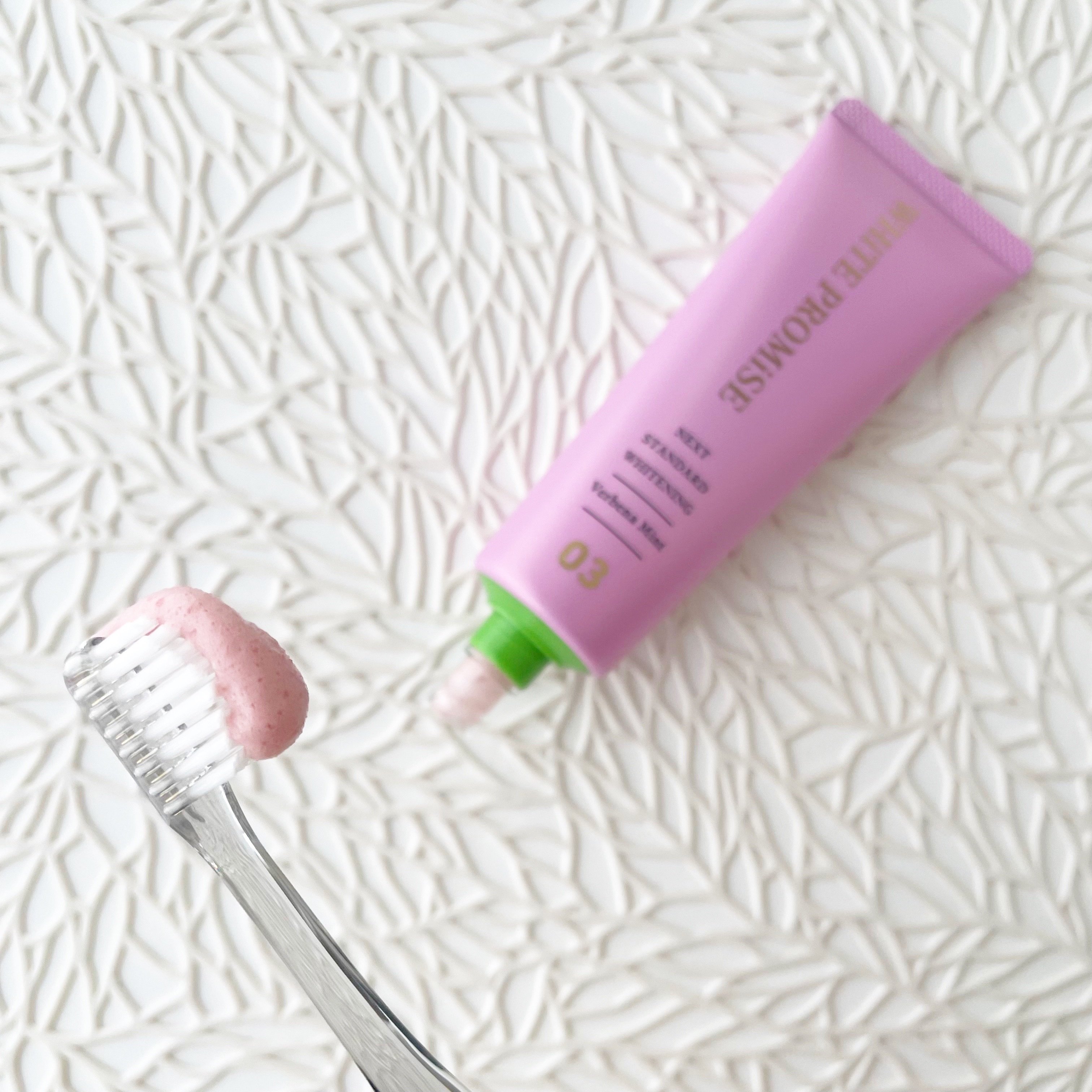 ホワイトプロミス  美白*＋口臭ケア ０３：ヴァーベナミント/WHiTE PROMiSE/歯磨き粉を使ったクチコミ（3枚目）