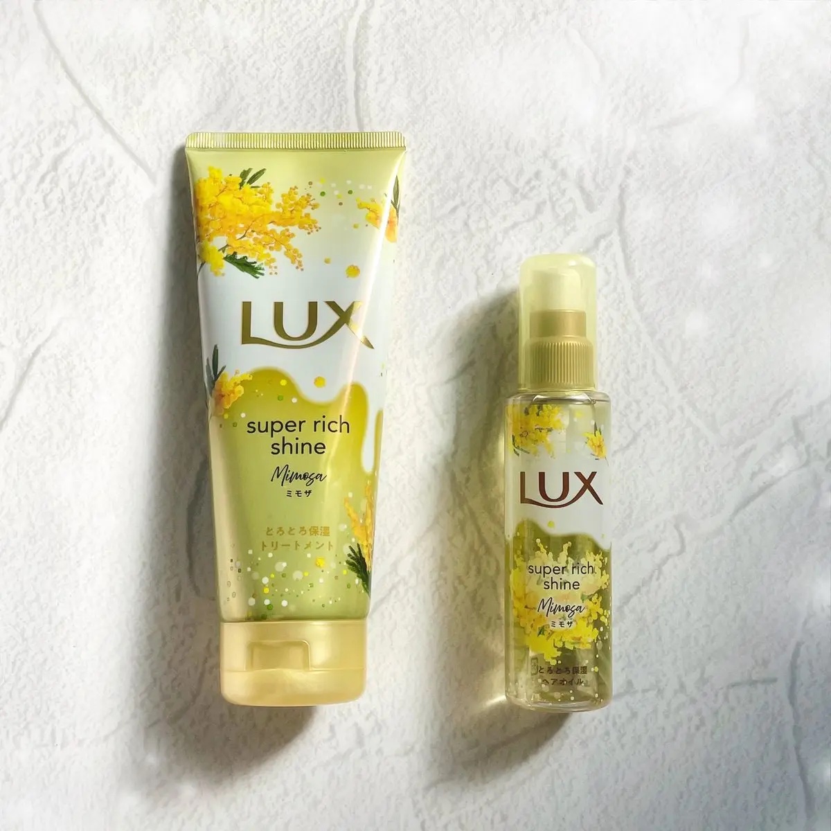 P&G様からいただきました🙂‍↕️

春の始まりを告げるミモザの香り！LUX スーパーリッチシャイン ミモザトリートメント&ミモザヘアオイル💛

冬の乾燥によるダメージケアにはLUXがぴったり✨LUX研究員からオススメの使い方を聞いたか