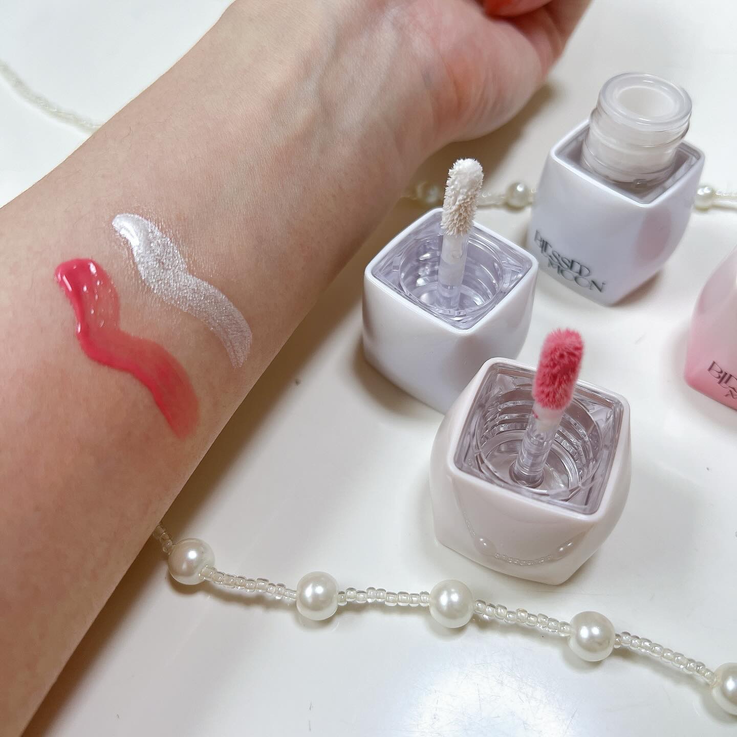 Veil Melting Glass Highlighter 01.Diamond Dust/BLESSED MOON/リキッドハイライトを使ったクチコミ（2枚目）