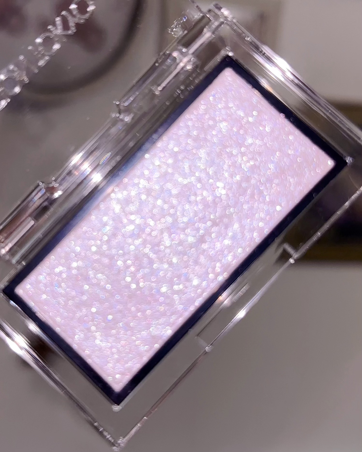 ADDICTION アディクション ザ ブラッシュ ニュアンサーのクチコミ「𓊆ྀི  透明感の具現化  𓊇ྀི




とにかく儚さがほしい日に使って欲しい、氷のツヤ。
.....」（2枚目）