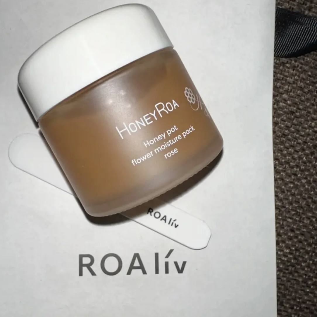 ROAlív ハニーポット フラワーモイスチャーパック トウキンセンカのクチコミ「❁ROAlív❁
～ハニーポット フラワーモイスチャーパック トウキンセンカ～
夜のお風呂上が.....」（1枚目）