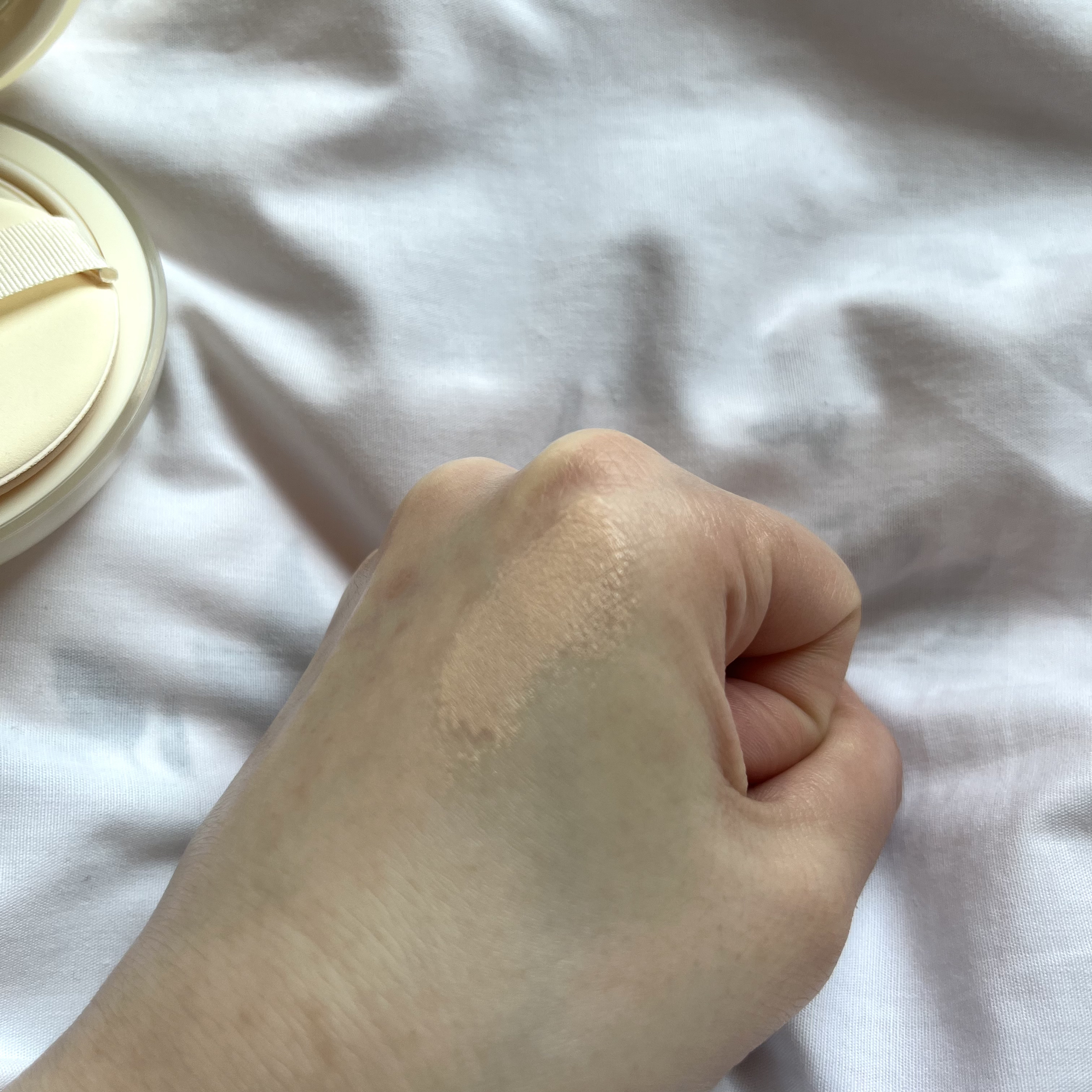 フィー ピンクオブセッションステイフィットティント/fwee/リップティントを使ったクチコミ（3枚目）