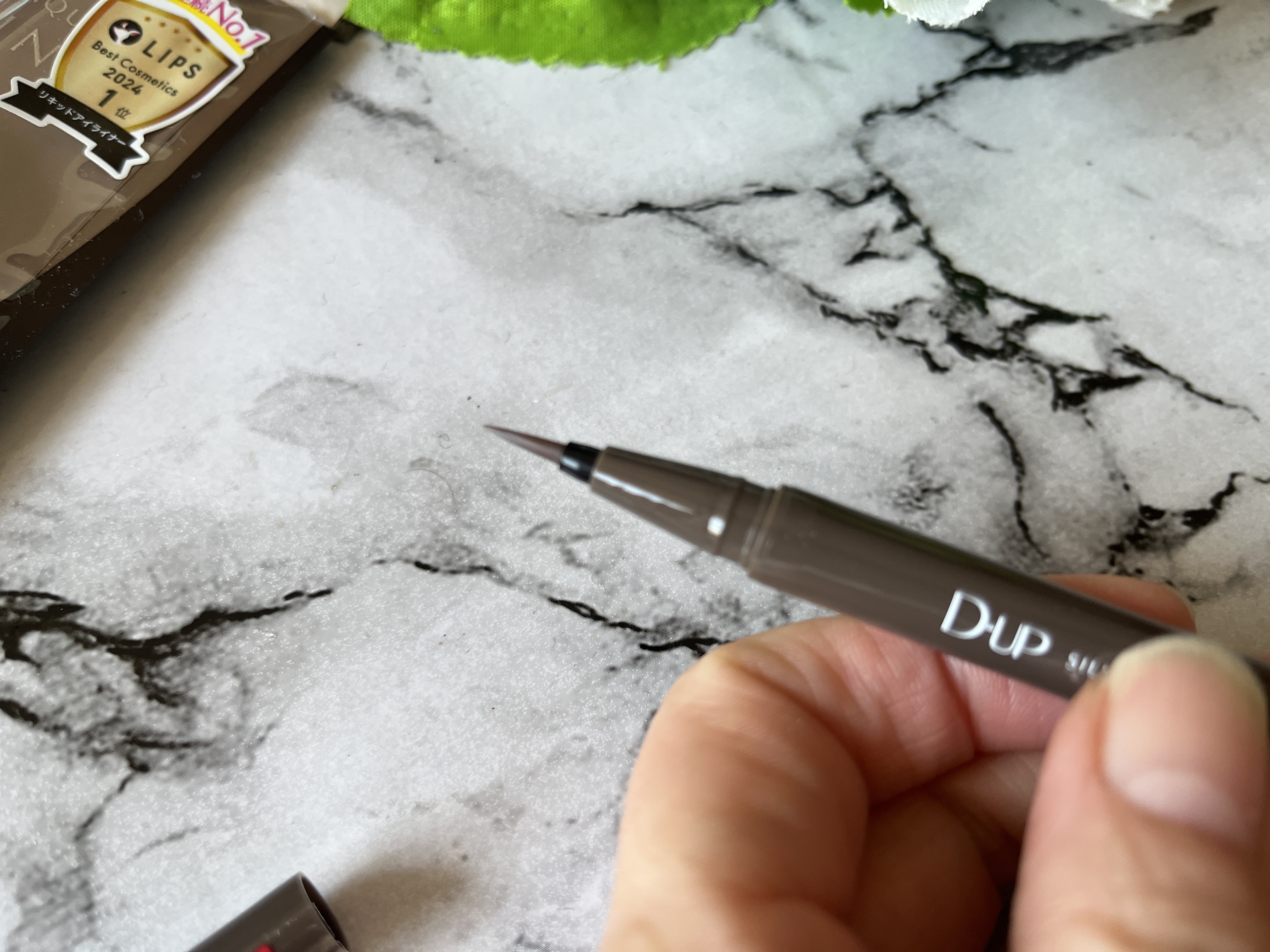 シルキーリキッドアイライナーWP/D-UP/リキッドアイライナーを使ったクチコミ（3枚目）