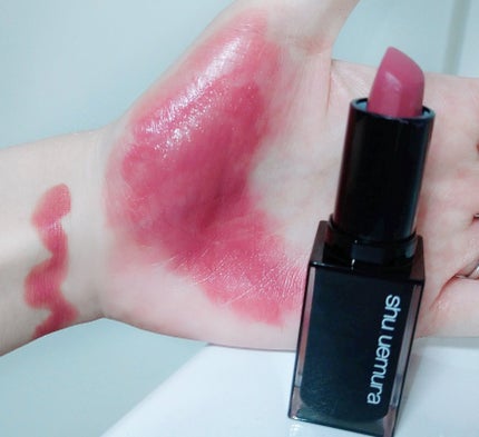 キヌ ルージュ サテン/shu uemura/口紅を使ったクチコミ(3枚目)