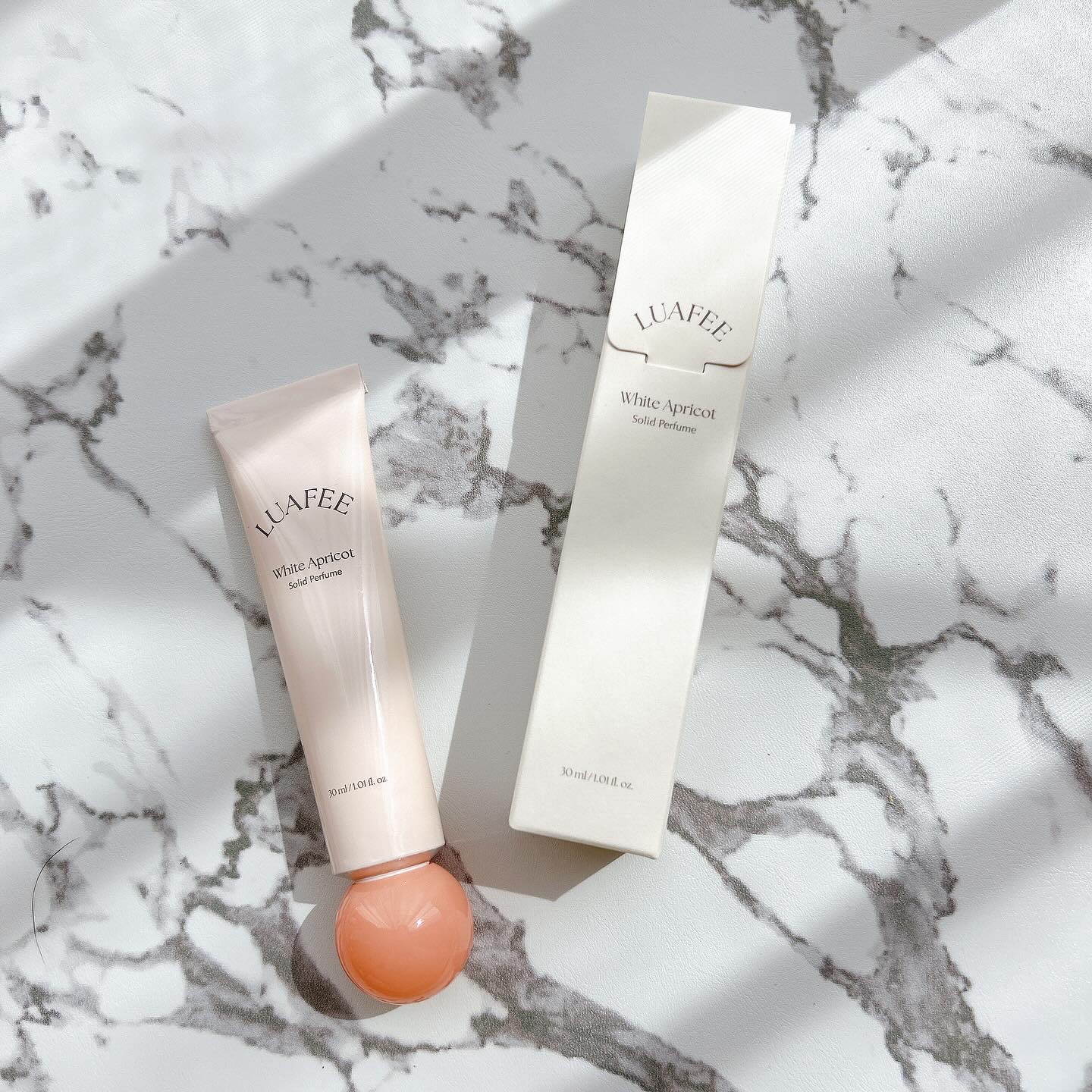 ソリッド パフューム ホワイトアプリコット/LUAFEE/練り香水を使ったクチコミ（3枚目）