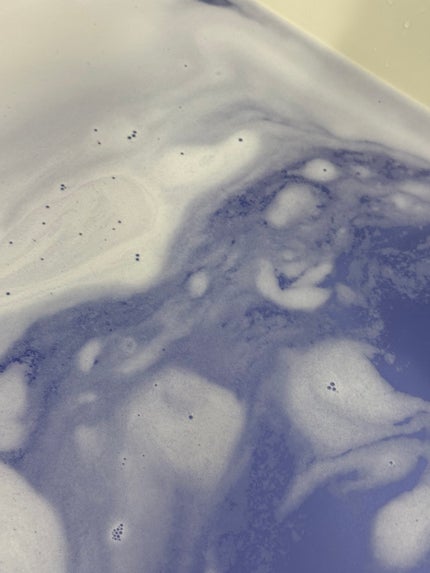 バブ モンスターバブルMEGA級 マーブル泡 ラベンダーカクテルの香り/バブ/炭酸系入浴剤を使ったクチコミ(4枚目)