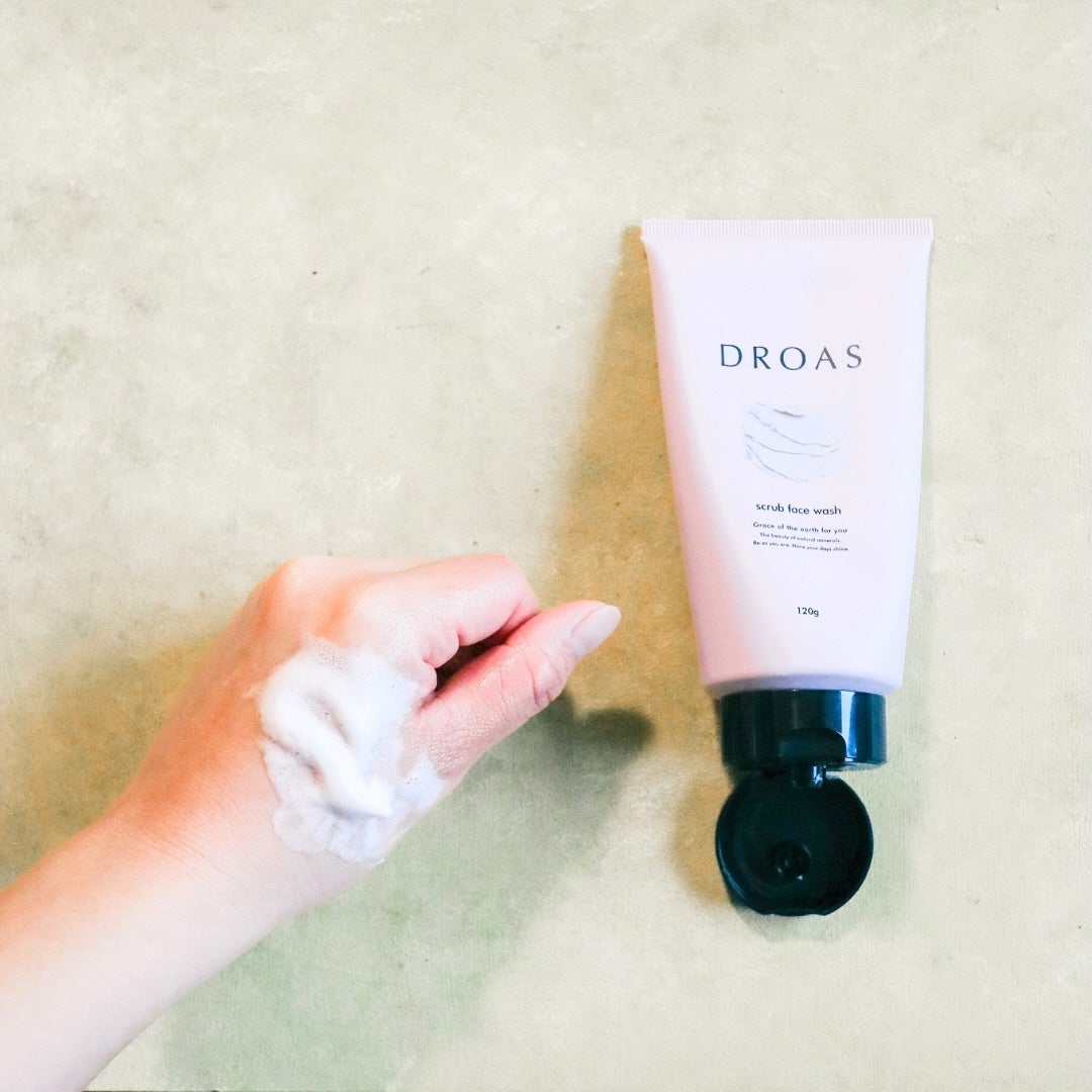 クレイマイルドスクラブウォッシュ/DROAS/スクラブ・ゴマージュを使ったクチコミ(4枚目)