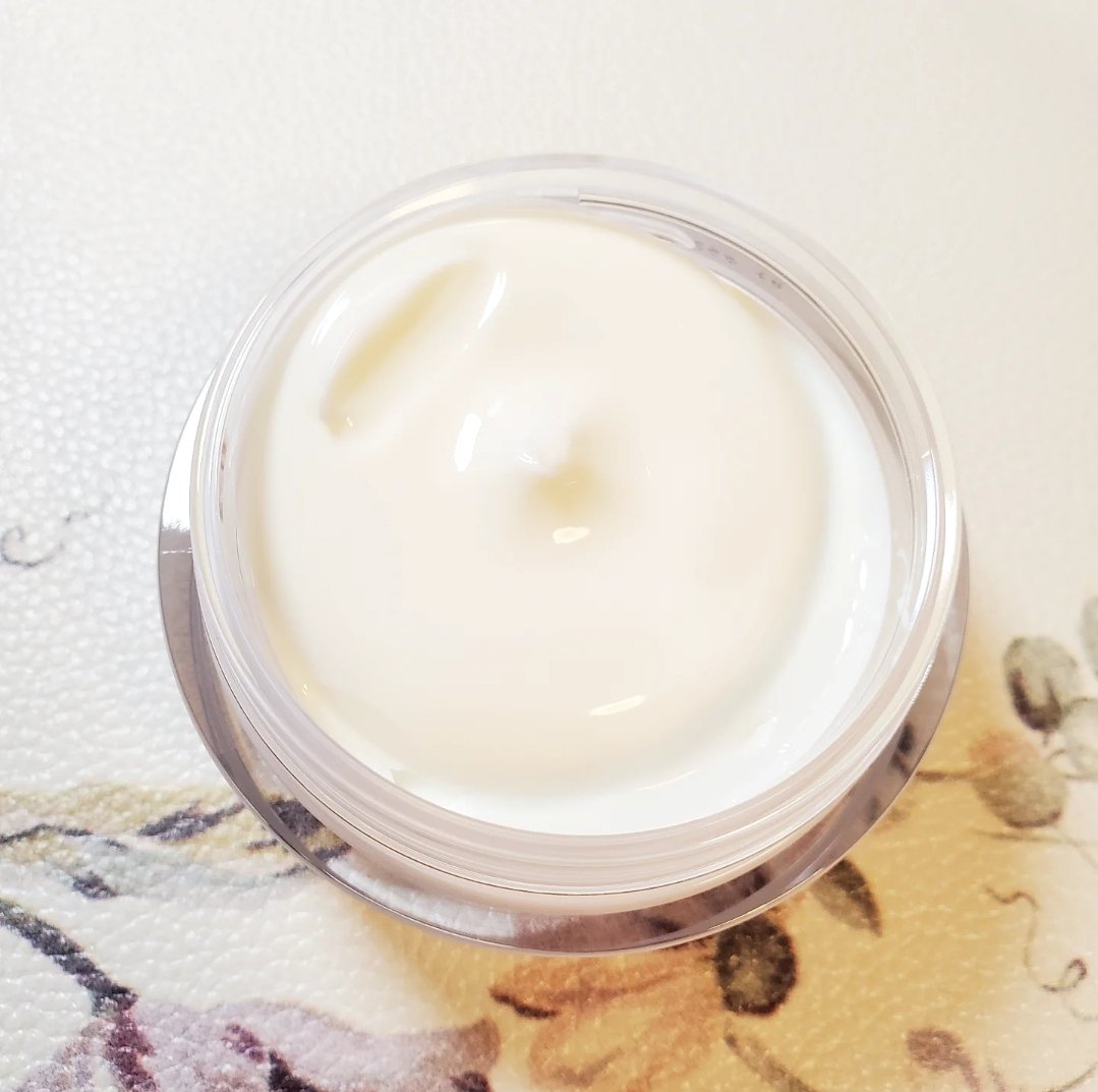 グラスーン　グルタブライト　ＶＣ　リフタンクリーム/GLASSOON/フェイスクリームを使ったクチコミ（3枚目）