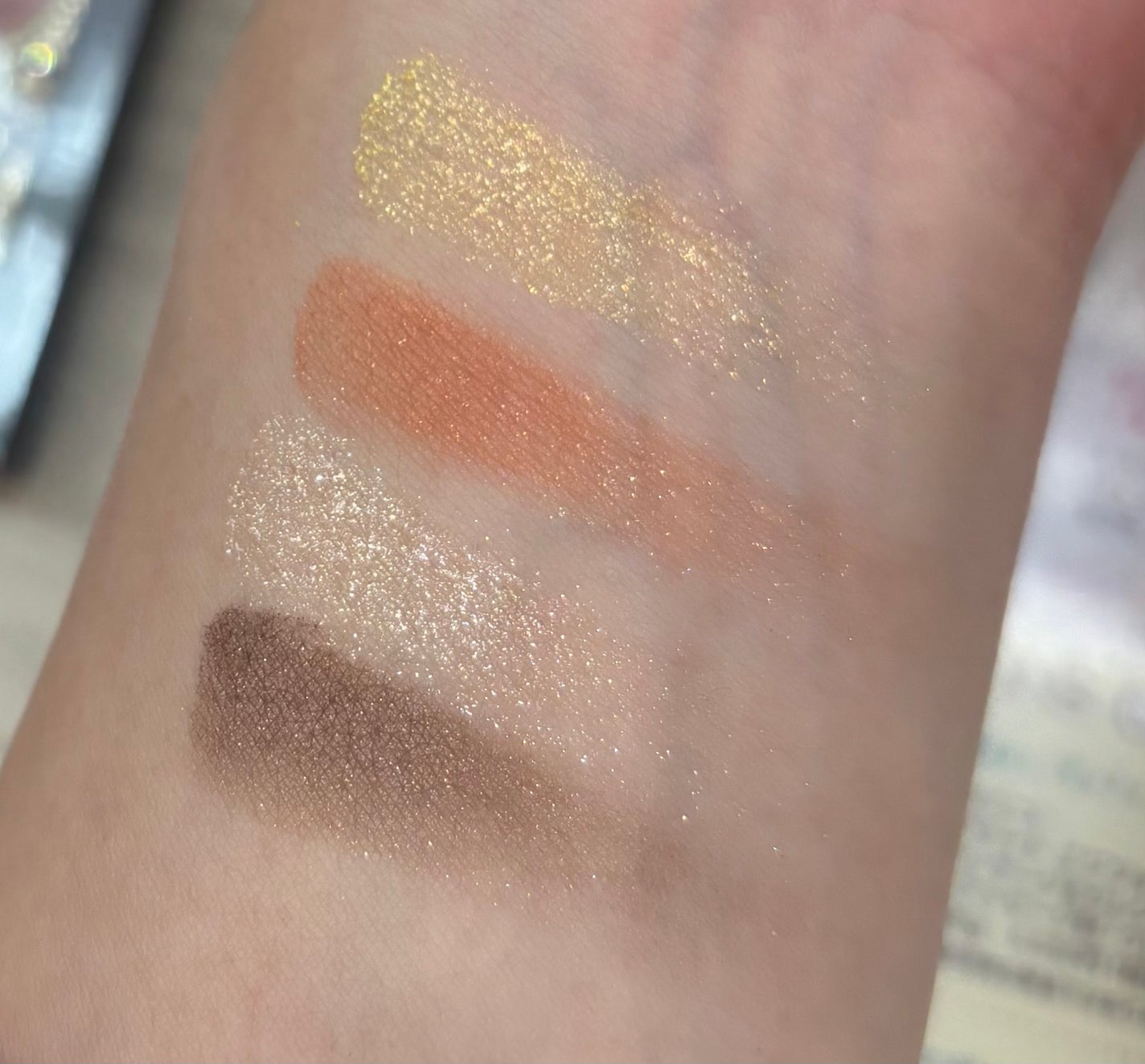 エレガンス ヌーヴェル アイズ/Elégance/アイシャドウパレットを使ったクチコミ(2枚目)