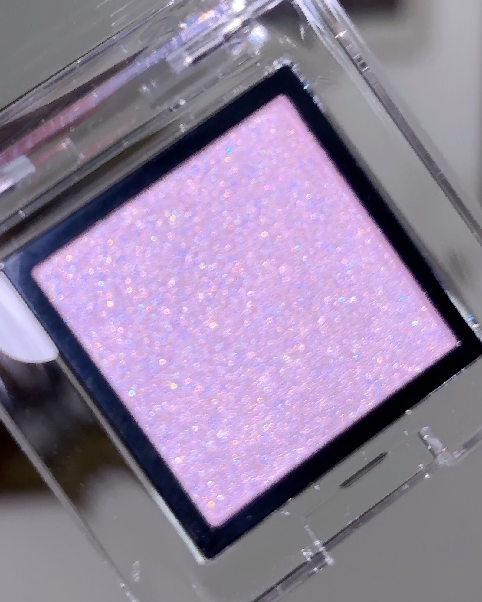  アディクション　ザ アイシャドウ プリズム/ADDICTION/単色アイシャドウを使ったクチコミ（2枚目）